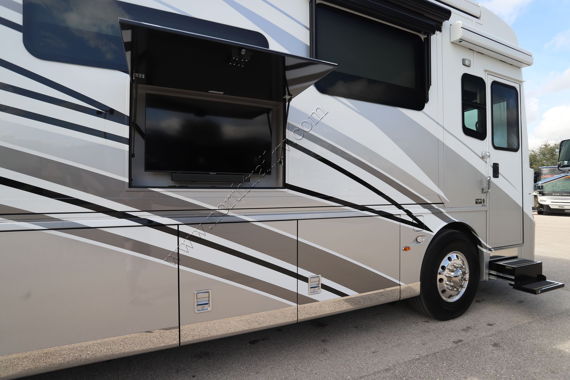 Used 2022 Newmar Mountain Aire 4551 Class A  For Sale