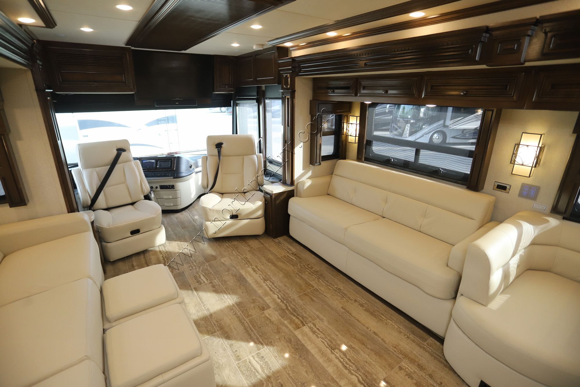 Used 2019 Newmar Dutch Star 4002 Class A  For Sale