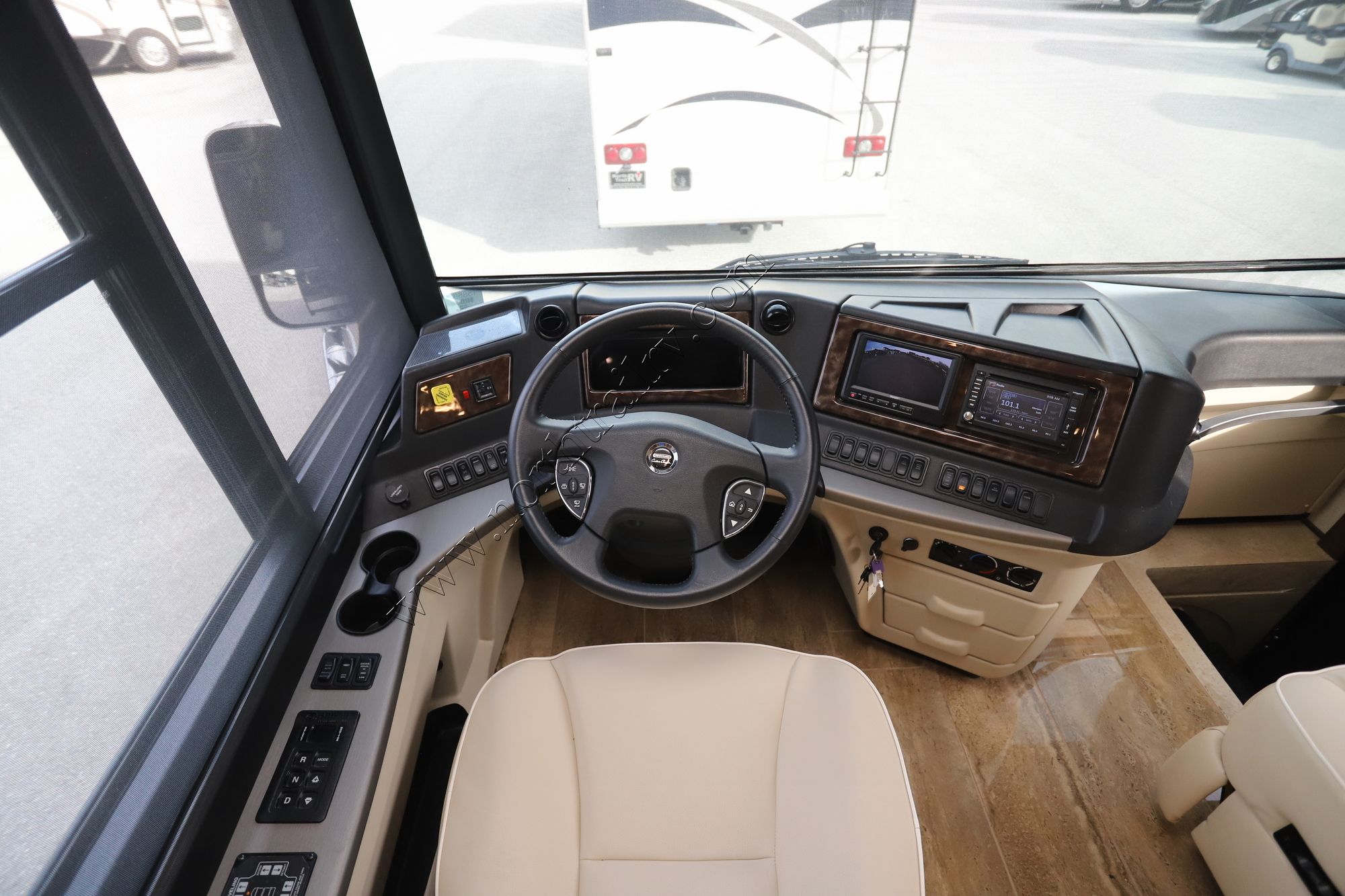 Used 2019 Newmar Dutch Star 4002 Class A  For Sale