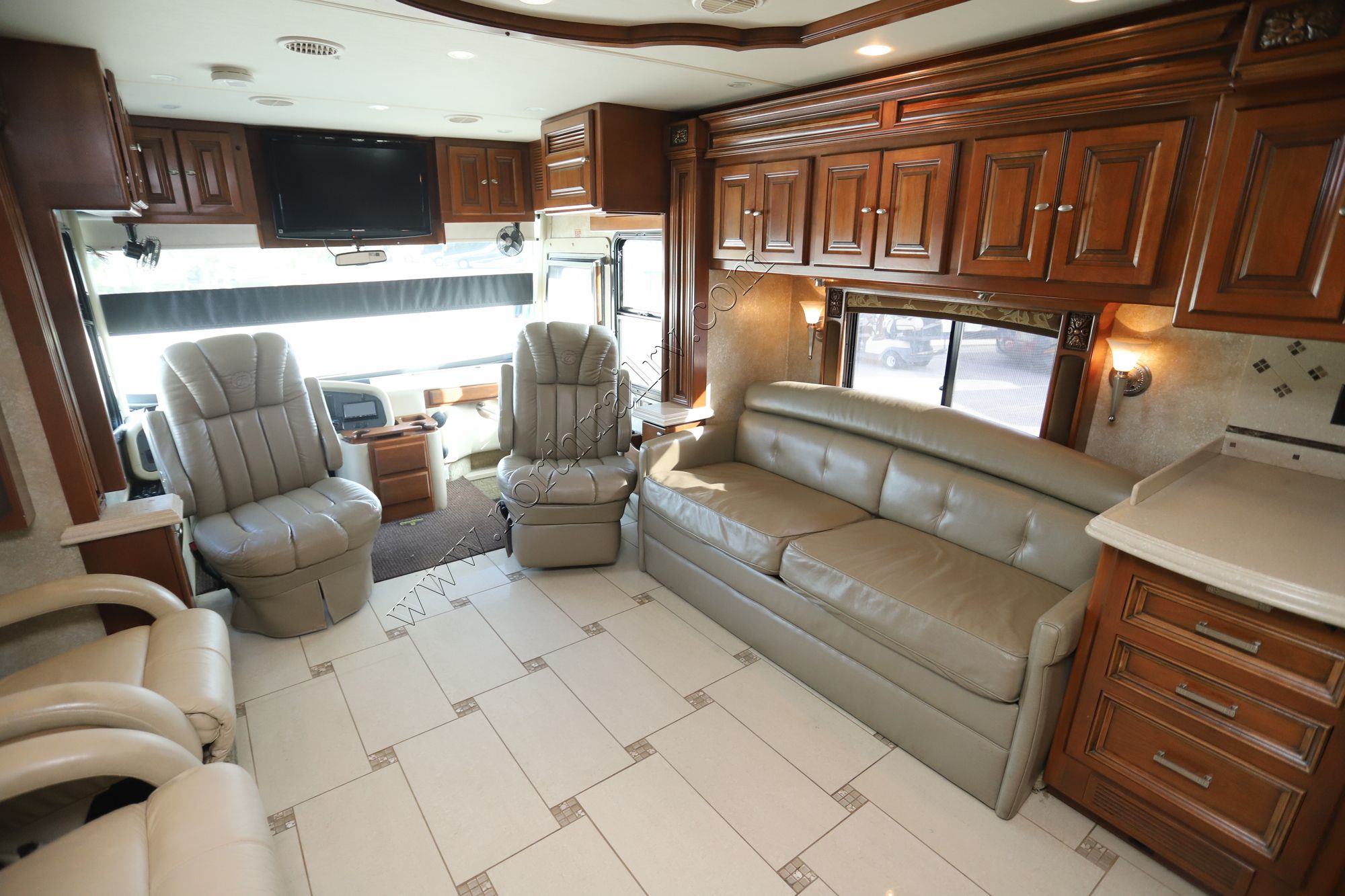 Used 2010 Tiffin Motor Homes Allegro Bus 43QGP Class A  For Sale