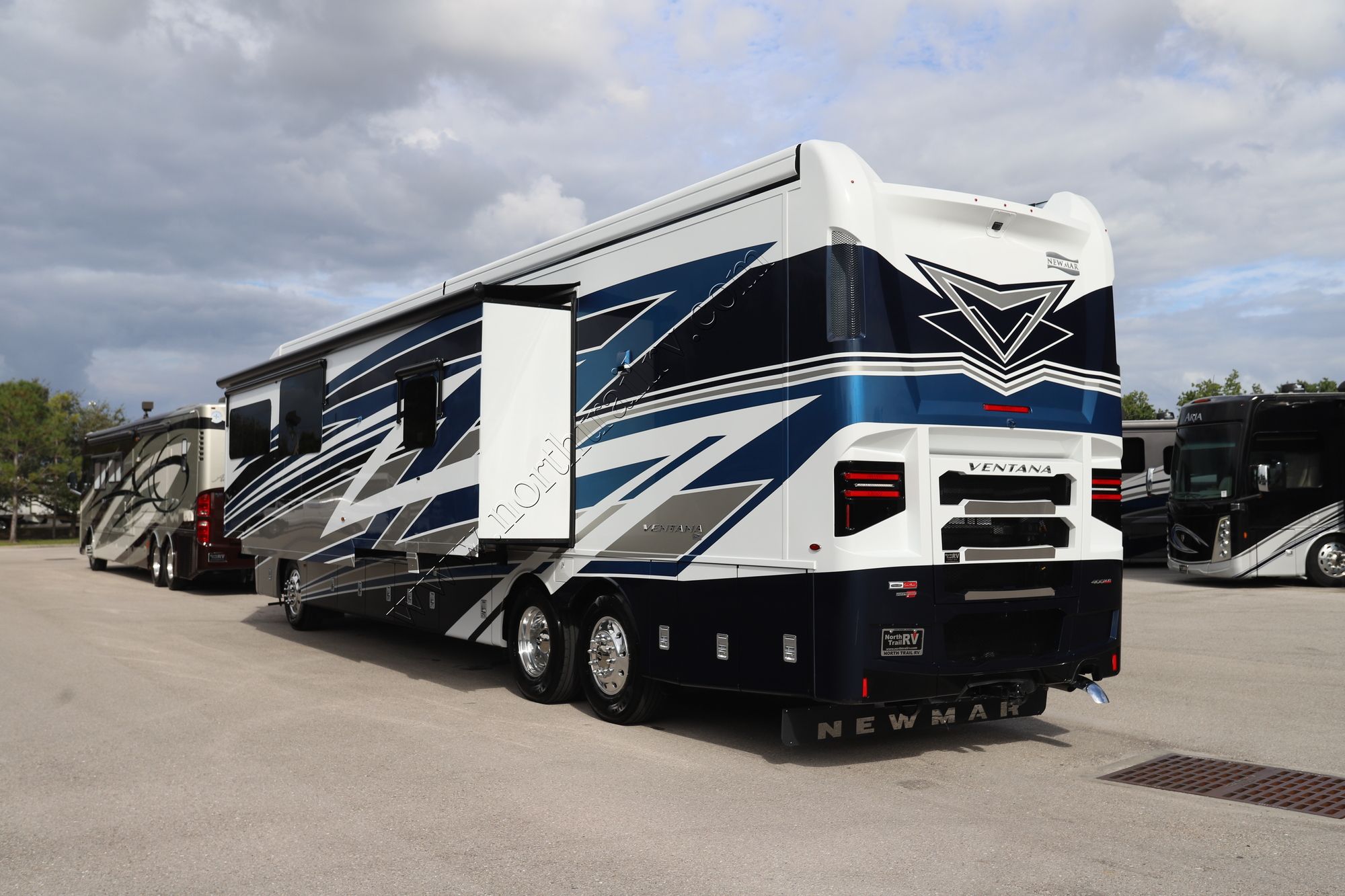 New 2024 Newmar Ventana 4369 Class A  For Sale