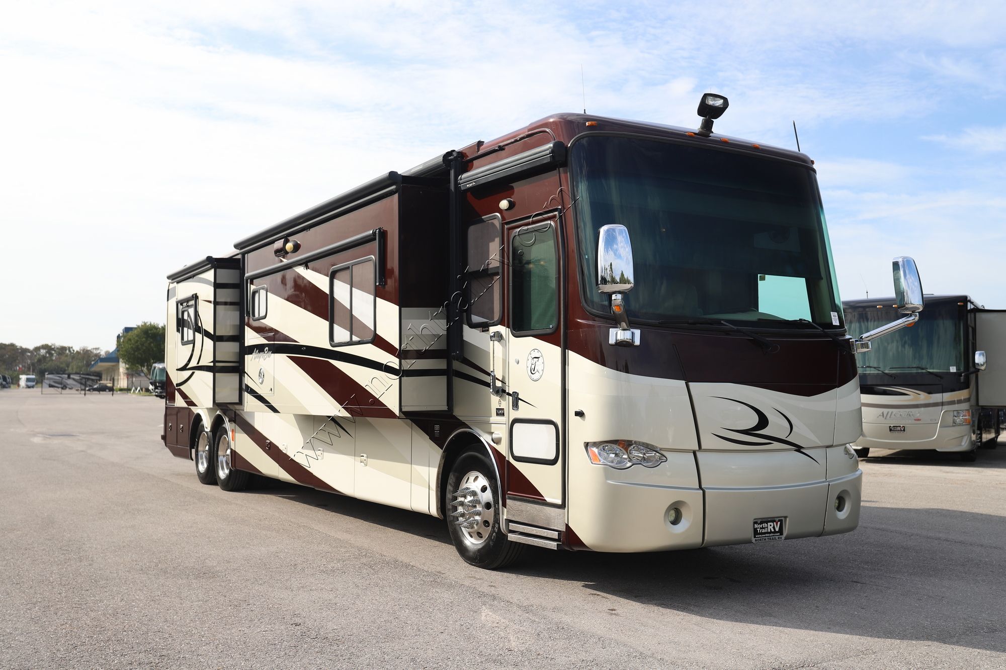 Used 2010 Tiffin Motor Homes Allegro Bus 43QGP Class A  For Sale