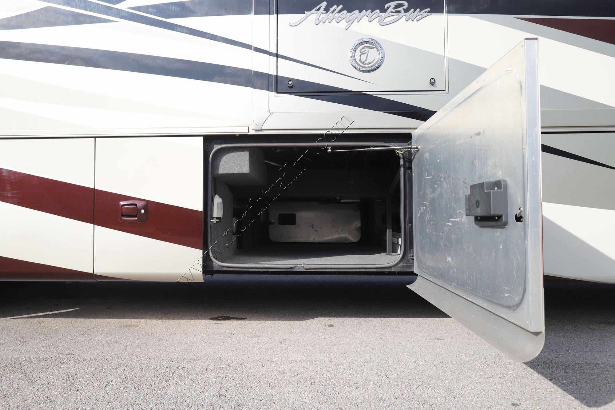 Used 2010 Tiffin Motor Homes Allegro Bus 43QGP Class A  For Sale