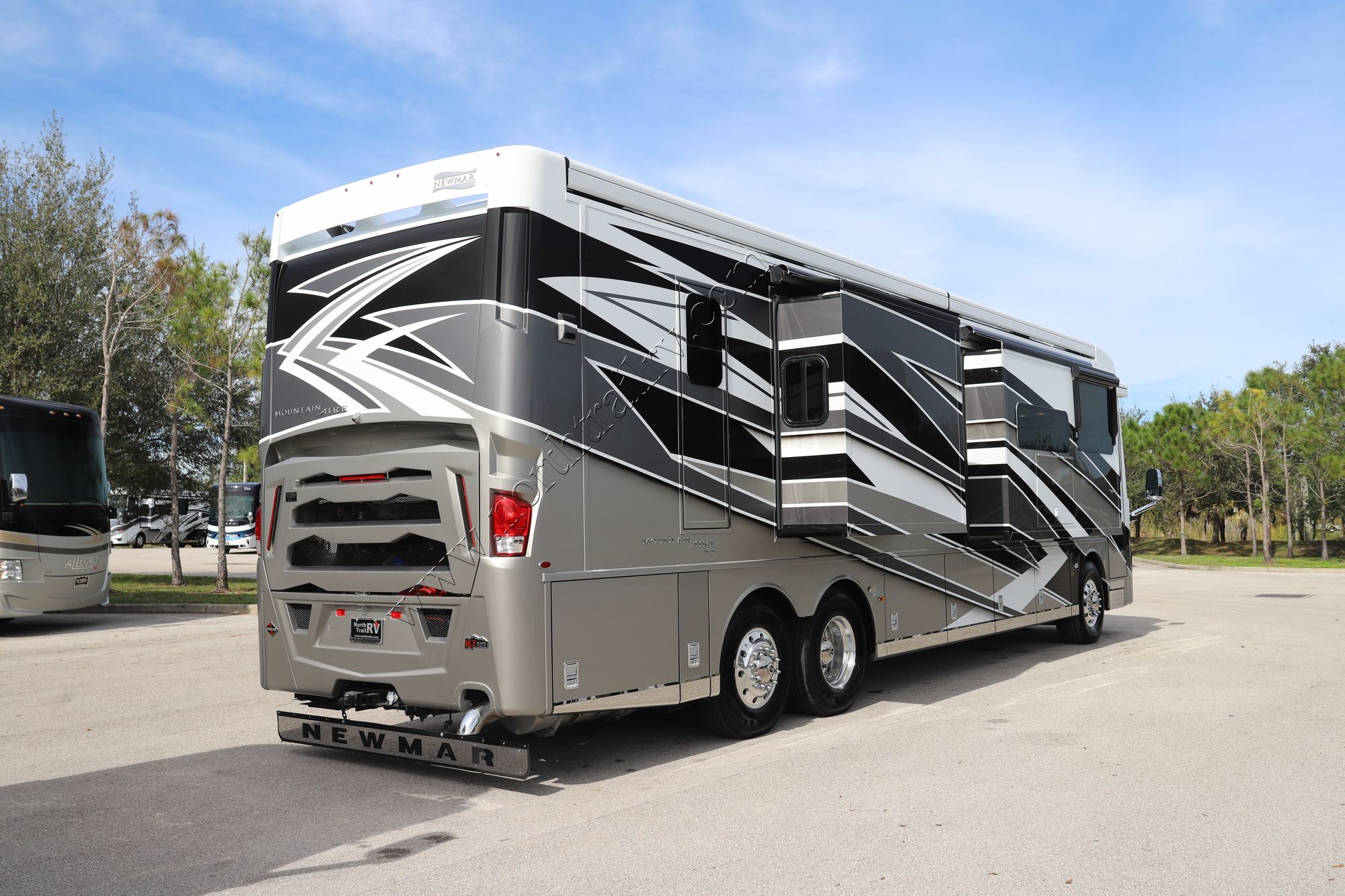 New 2024 Newmar Mountain Aire 4118 Class A  For Sale