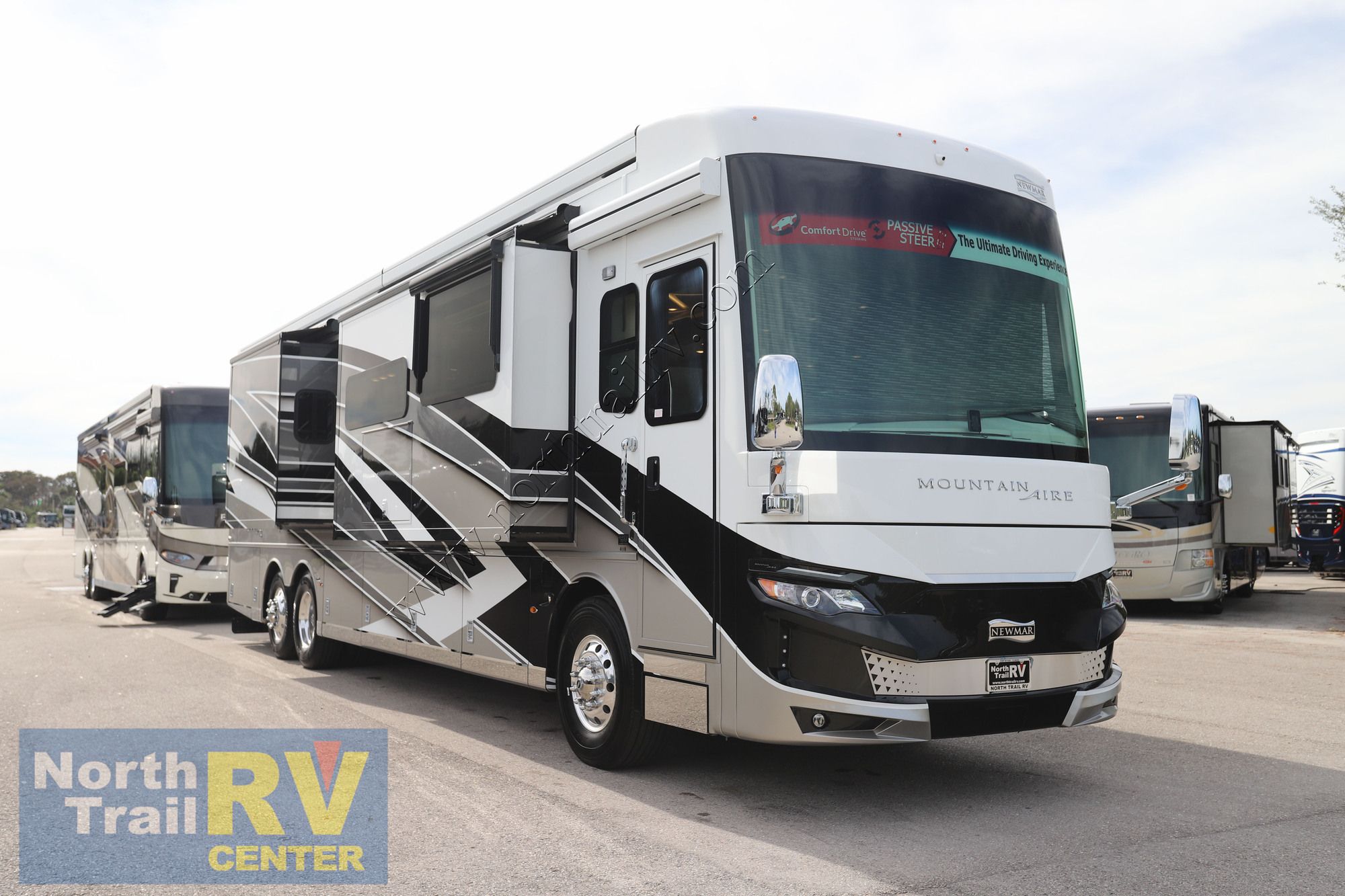 New 2024 Newmar Mountain Aire 4118 Class A  For Sale