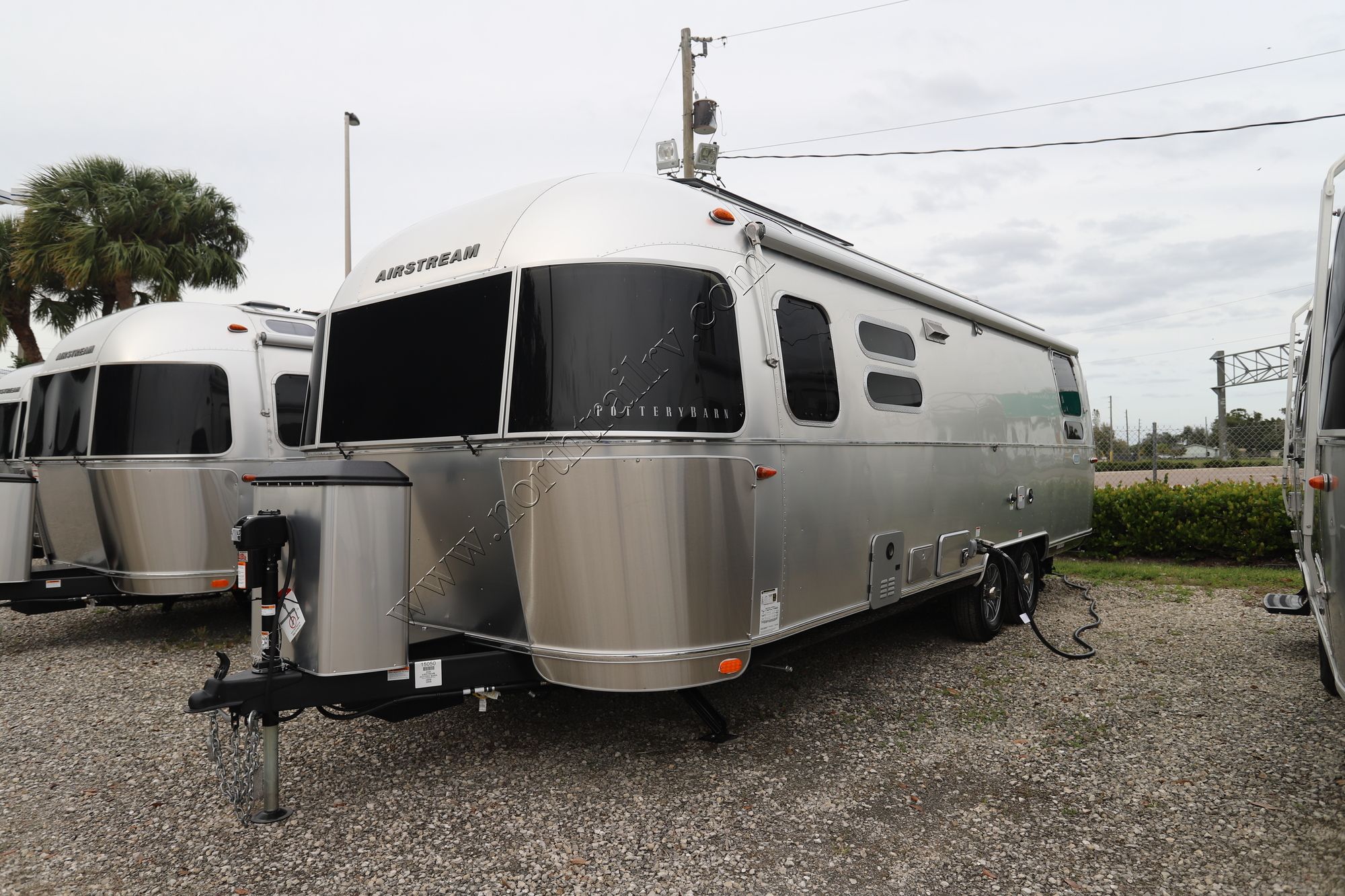 2024 Airstream Pottery Barn 28RB Travel Trailer New  For Sale