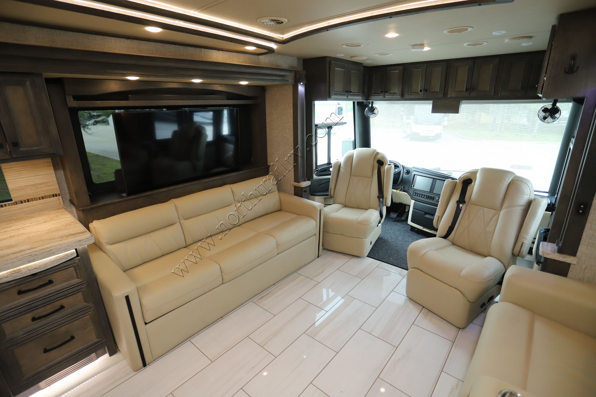 Used 2023 Tiffin Motor Homes Allegro Bus 45FP Class A  For Sale