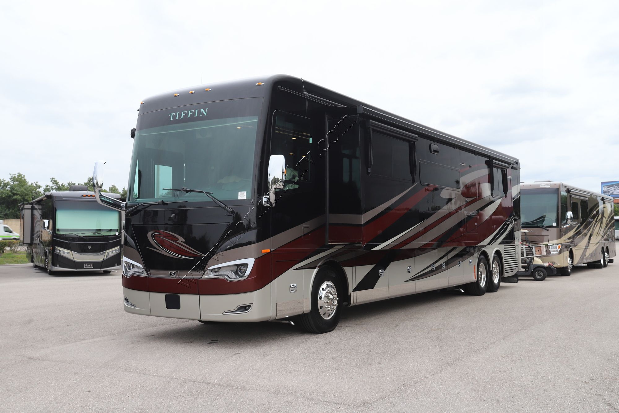 Used 2023 Tiffin Motor Homes Allegro Bus 45FP Class A  For Sale