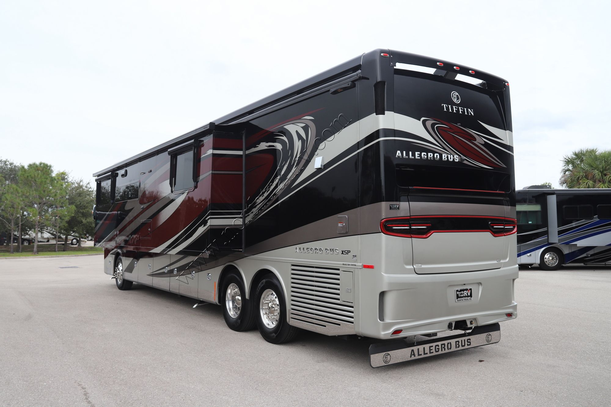 Used 2023 Tiffin Motor Homes Allegro Bus 45FP Class A  For Sale