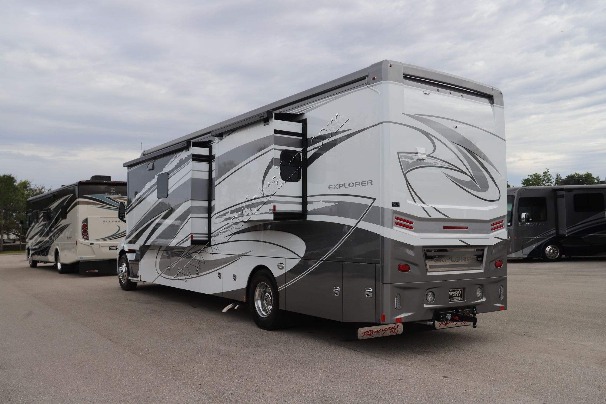 New 2024 Renegade Rv Explorer 40ERB Super C  For Sale