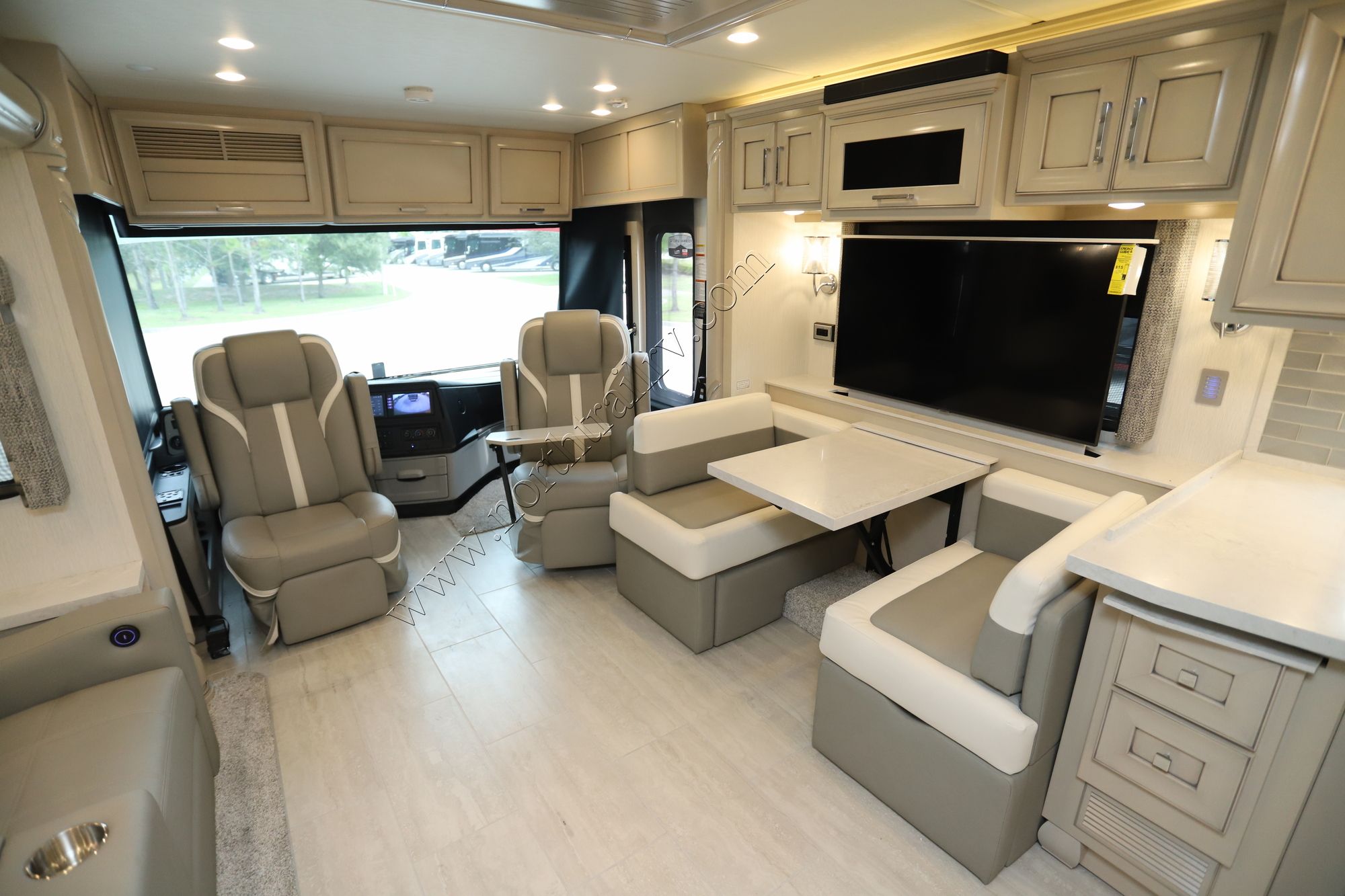 New 2024 Newmar Ventana 4068 Class A  For Sale