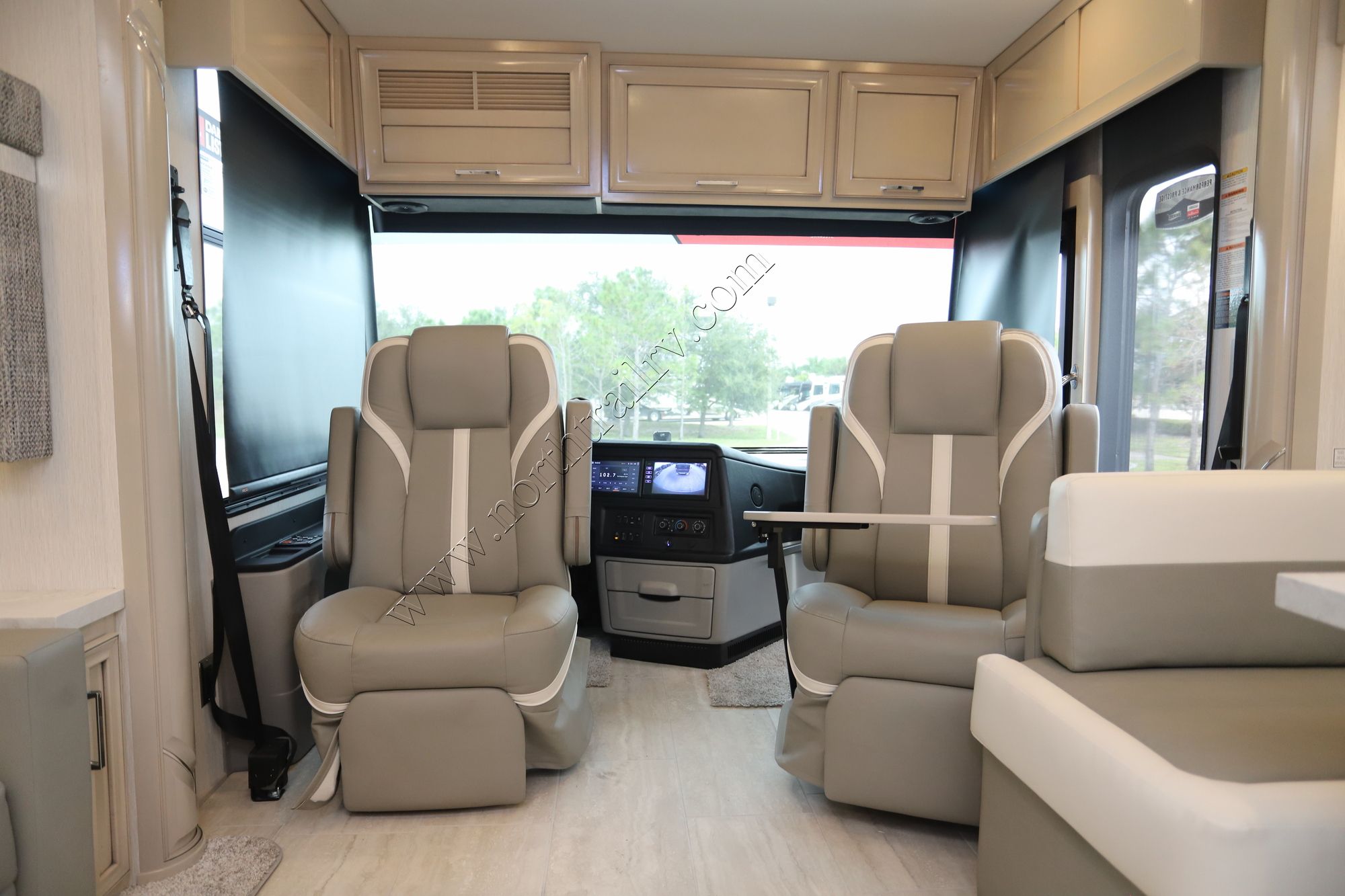 New 2024 Newmar Ventana 4068 Class A  For Sale