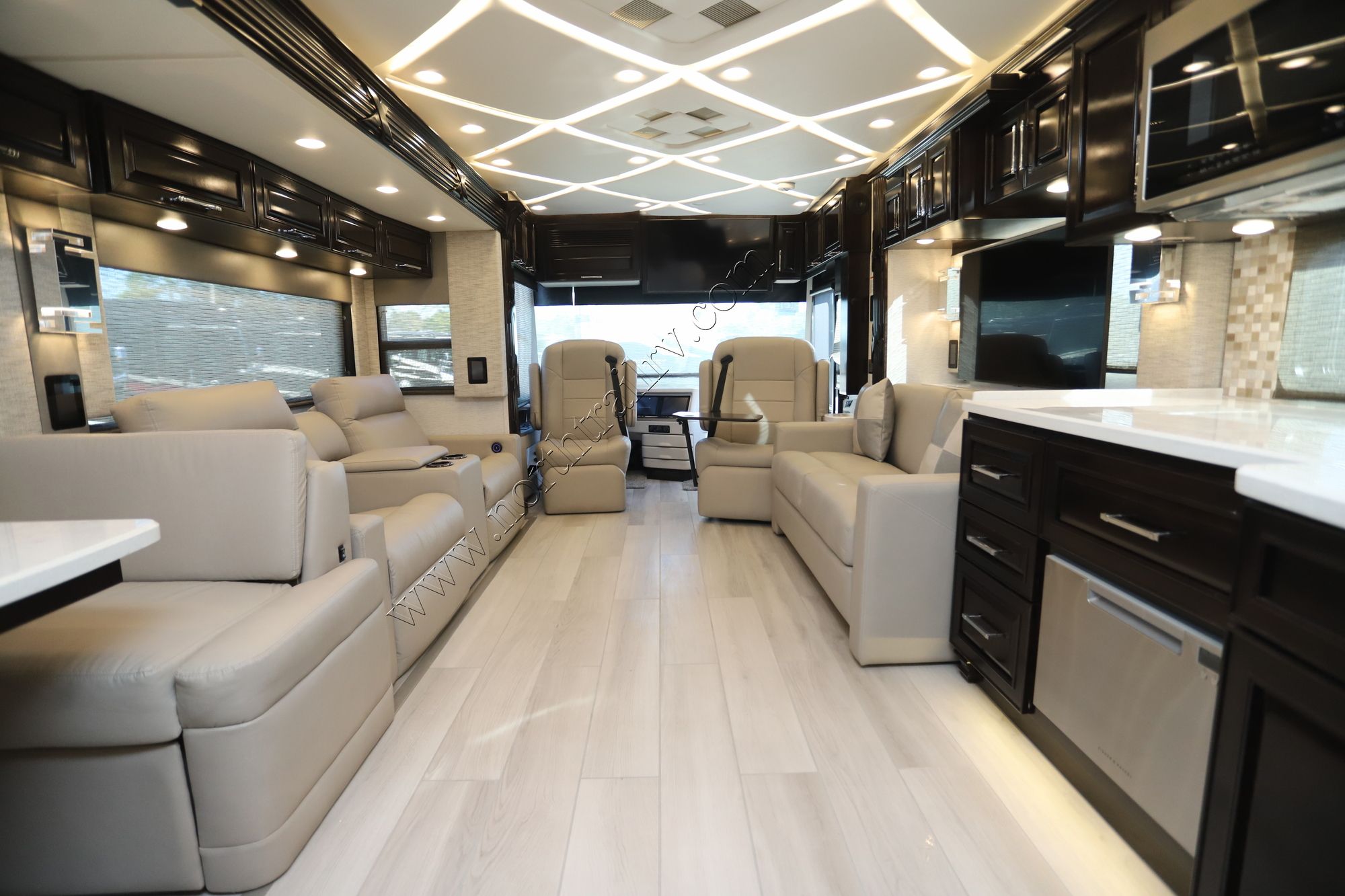 New 2024 Newmar Mountain Aire 4551 Class A  For Sale