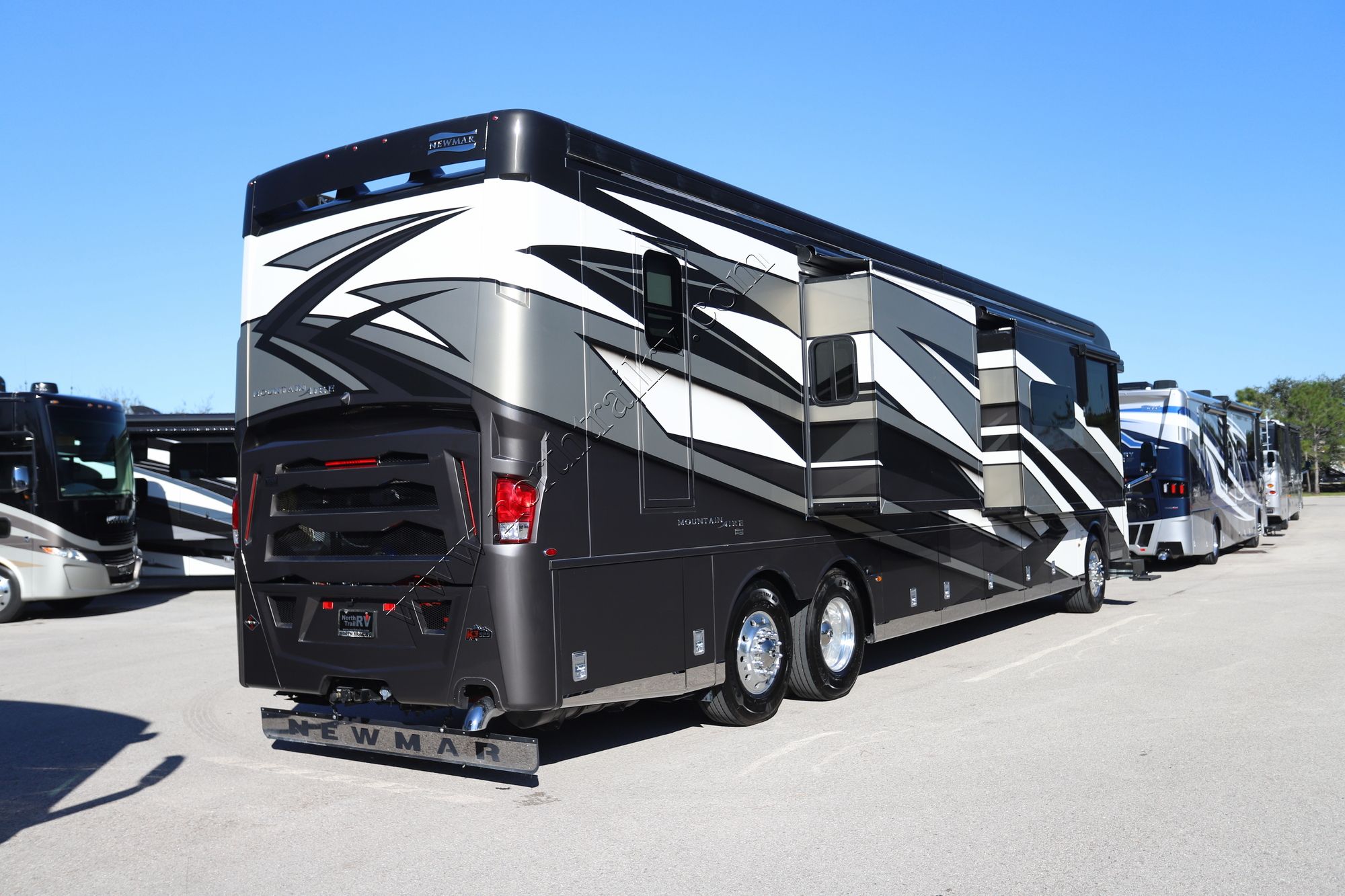 New 2024 Newmar Mountain Aire 4551 Class A  For Sale