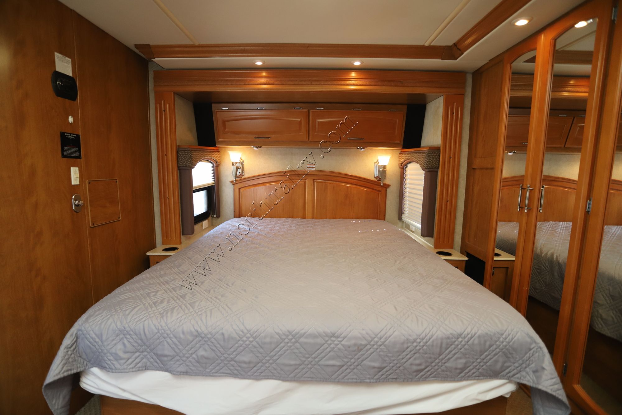 Used 2008 Fleetwood Excursion 39R Class A  For Sale