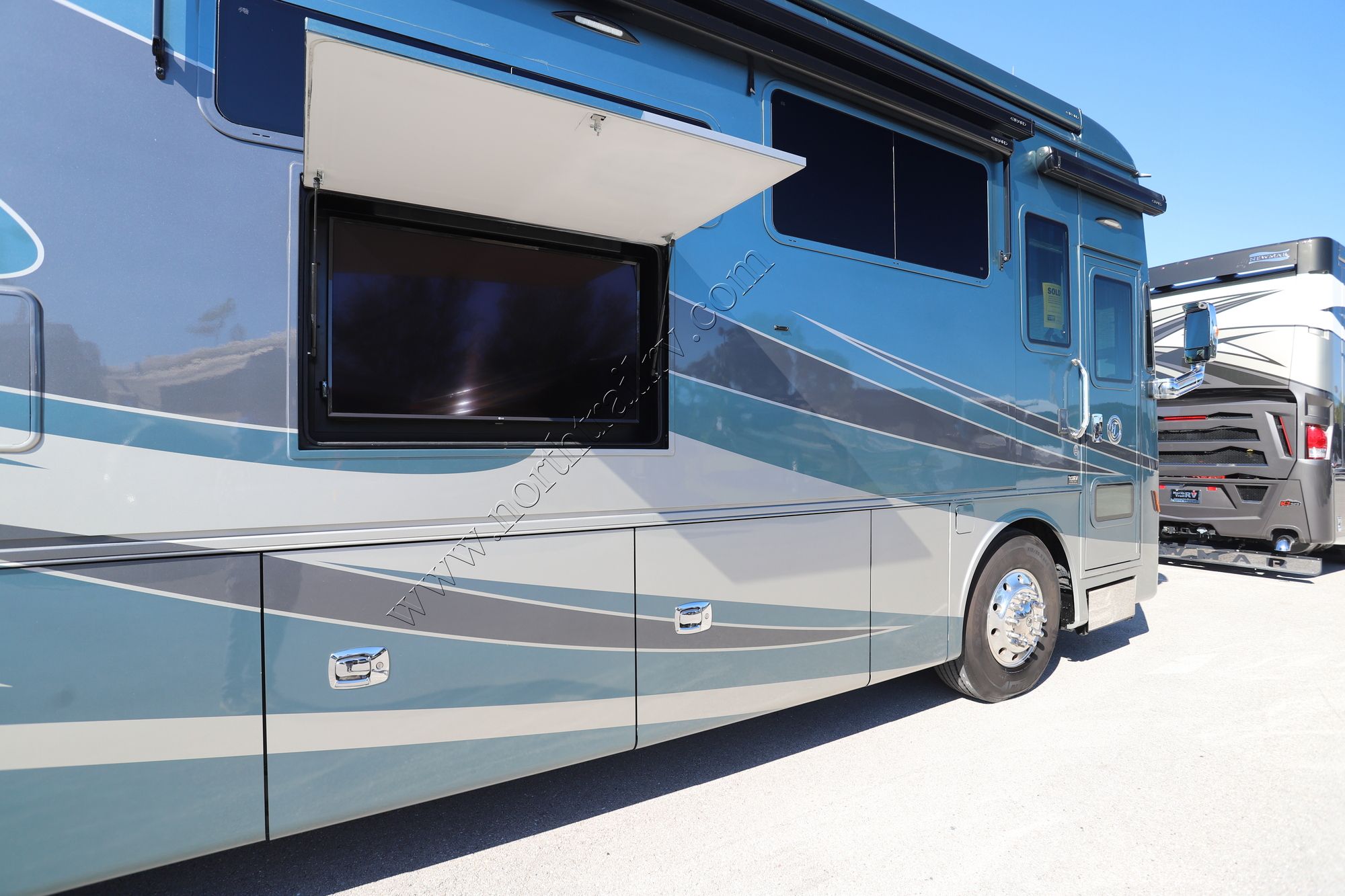 Used 2019 Tiffin Motor Homes Allegro Bus 45OPP Class A  For Sale