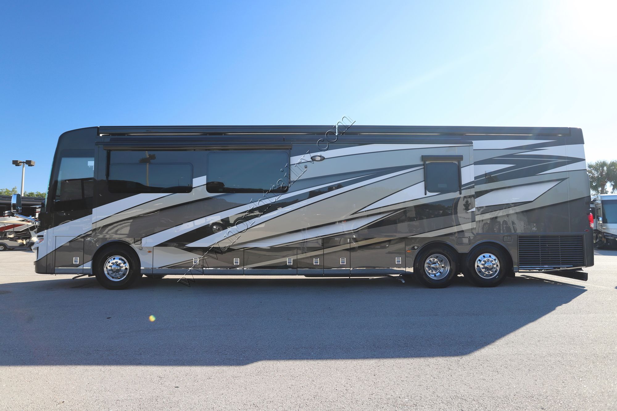 New 2024 Newmar Mountain Aire 4551 Class A  For Sale