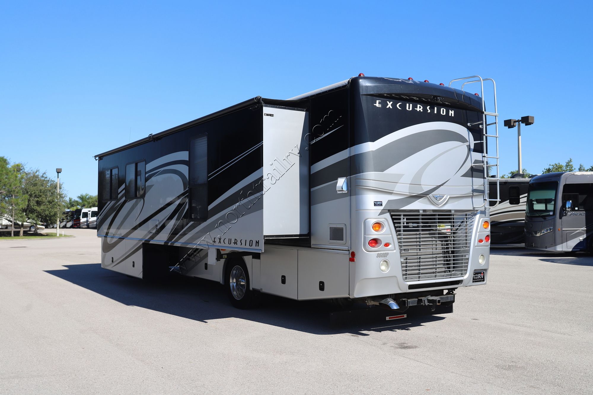 Used 2008 Fleetwood Excursion 39R Class A  For Sale