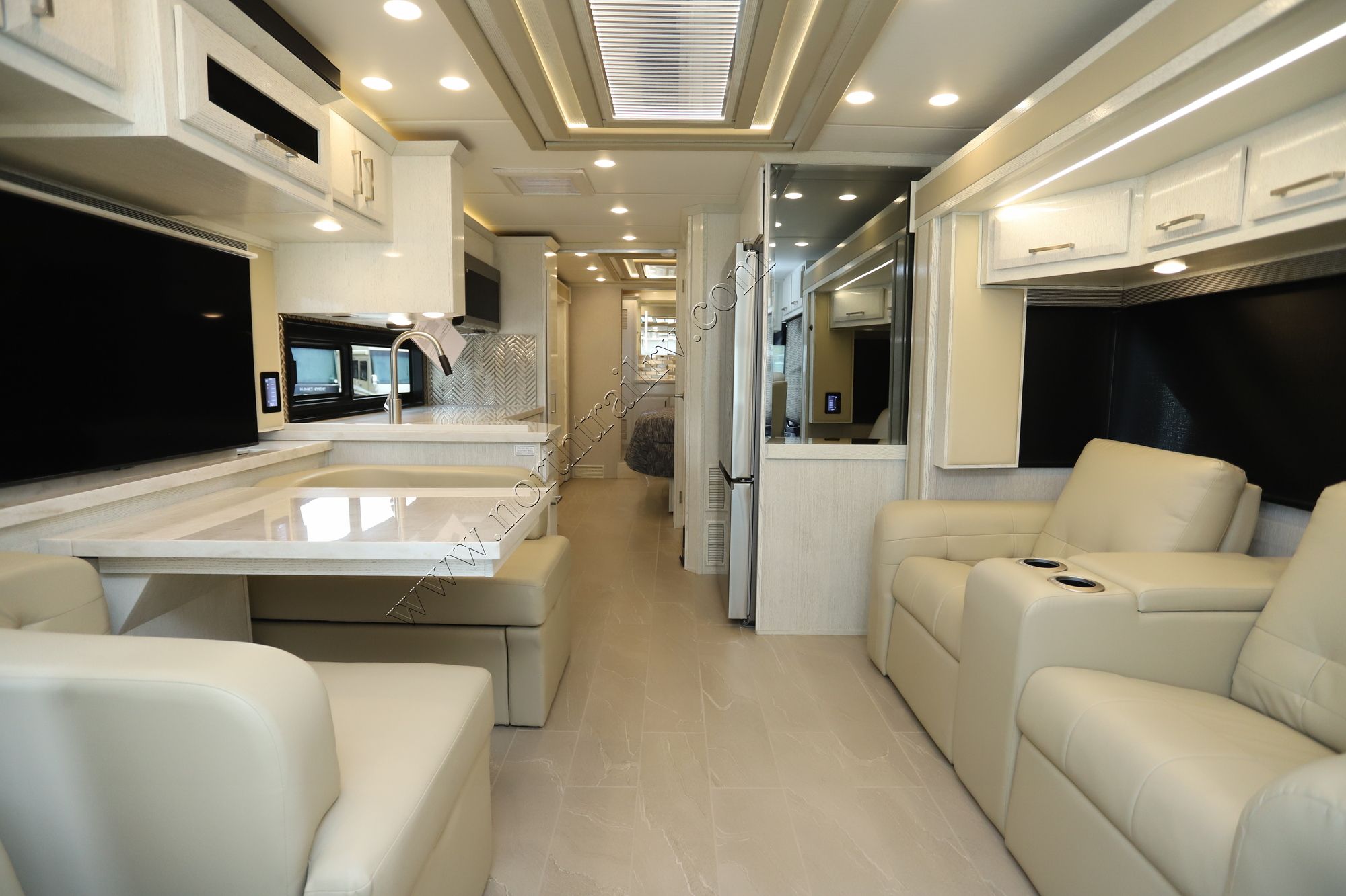 New 2024 Newmar New Aire 3547 Class A  For Sale