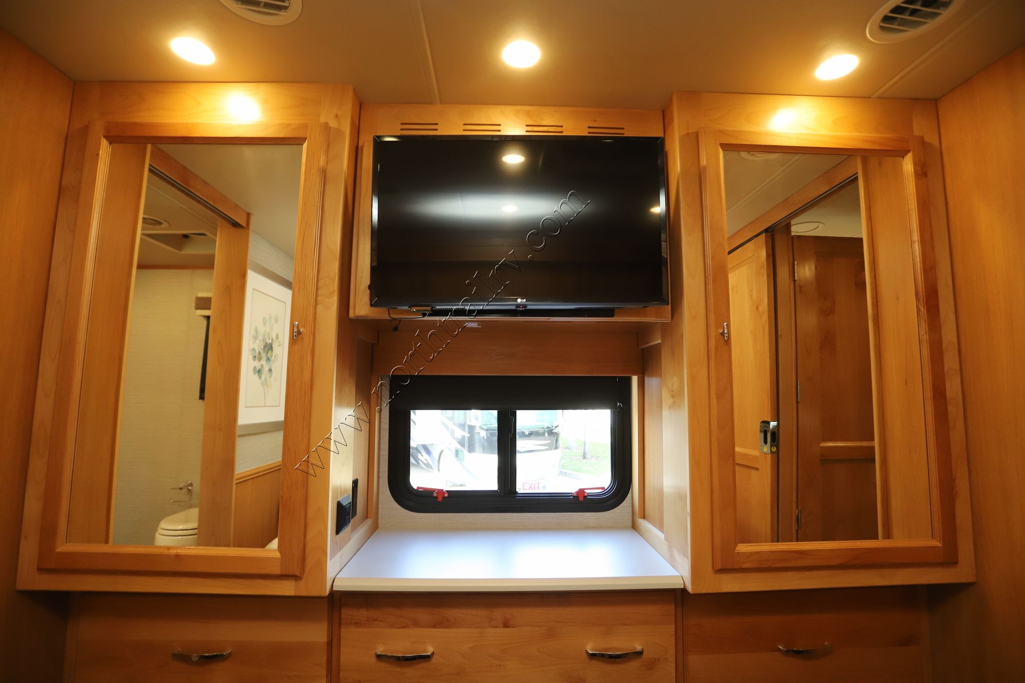 Used 2022 Tiffin Motor Homes Allegro Red 38LL Class A  For Sale