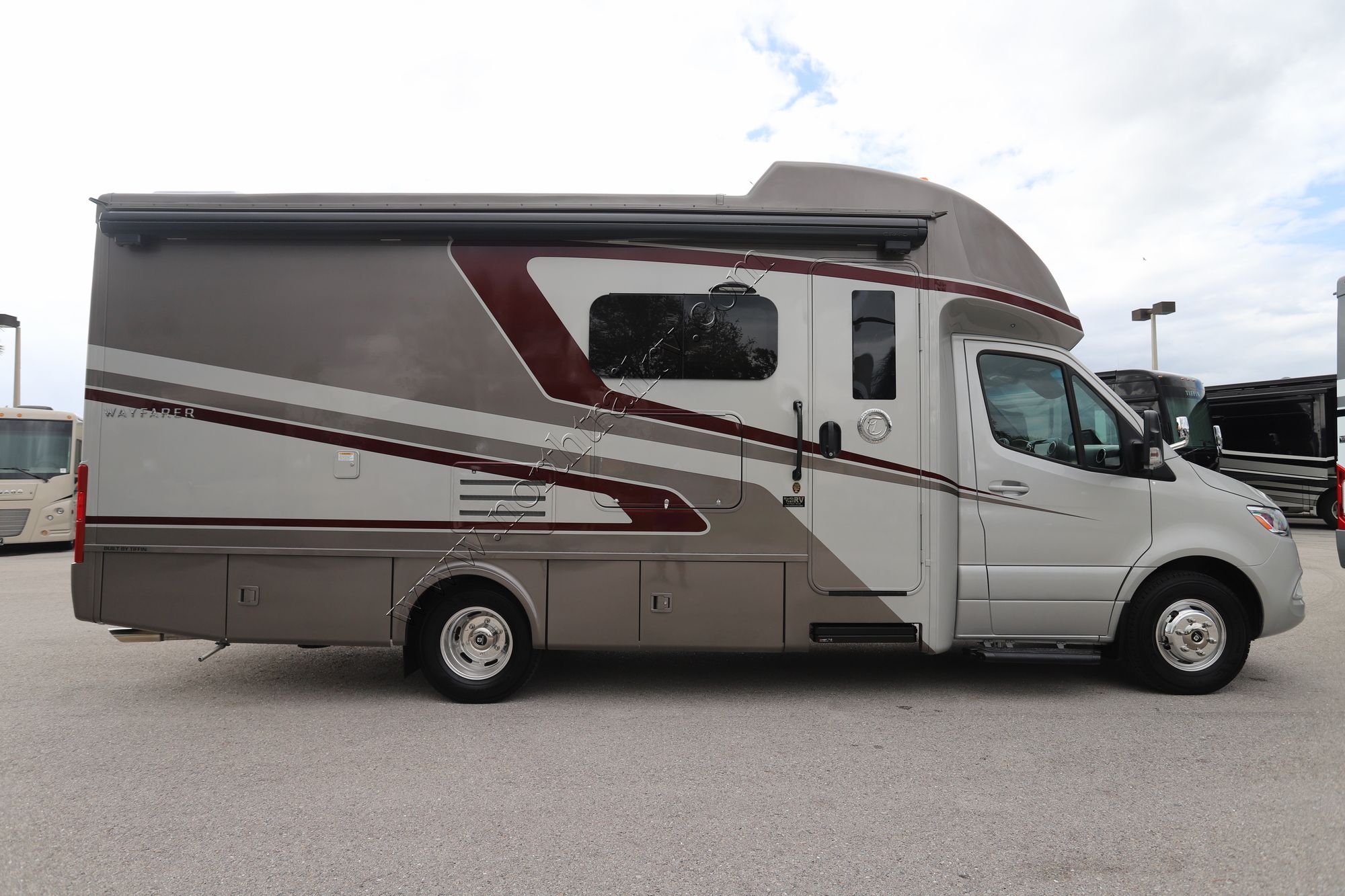 New 2024 Tiffin Motor Homes Wayfarer 25RW Class C  For Sale