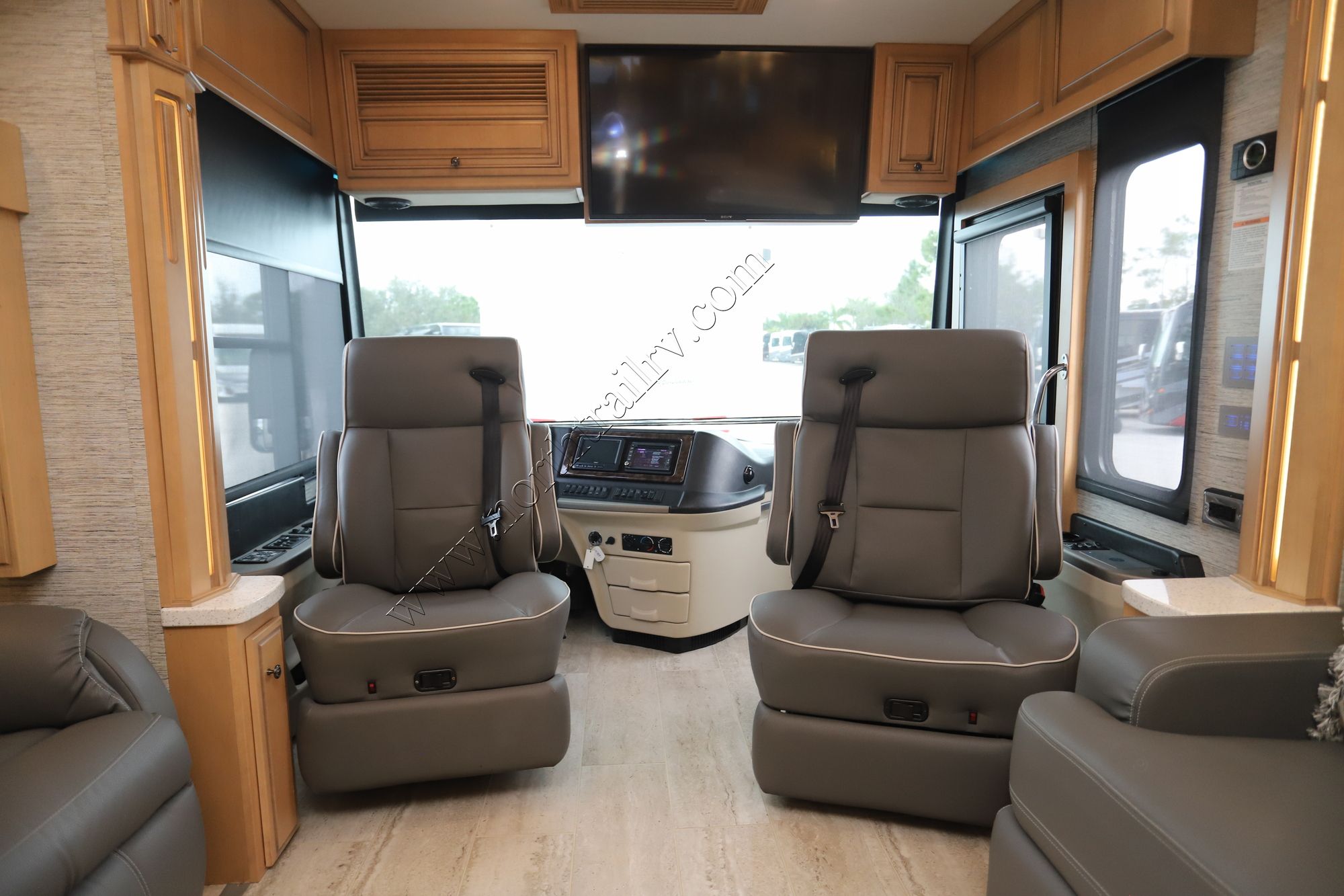 Used 2019 Newmar Dutch Star 4018 Class A  For Sale