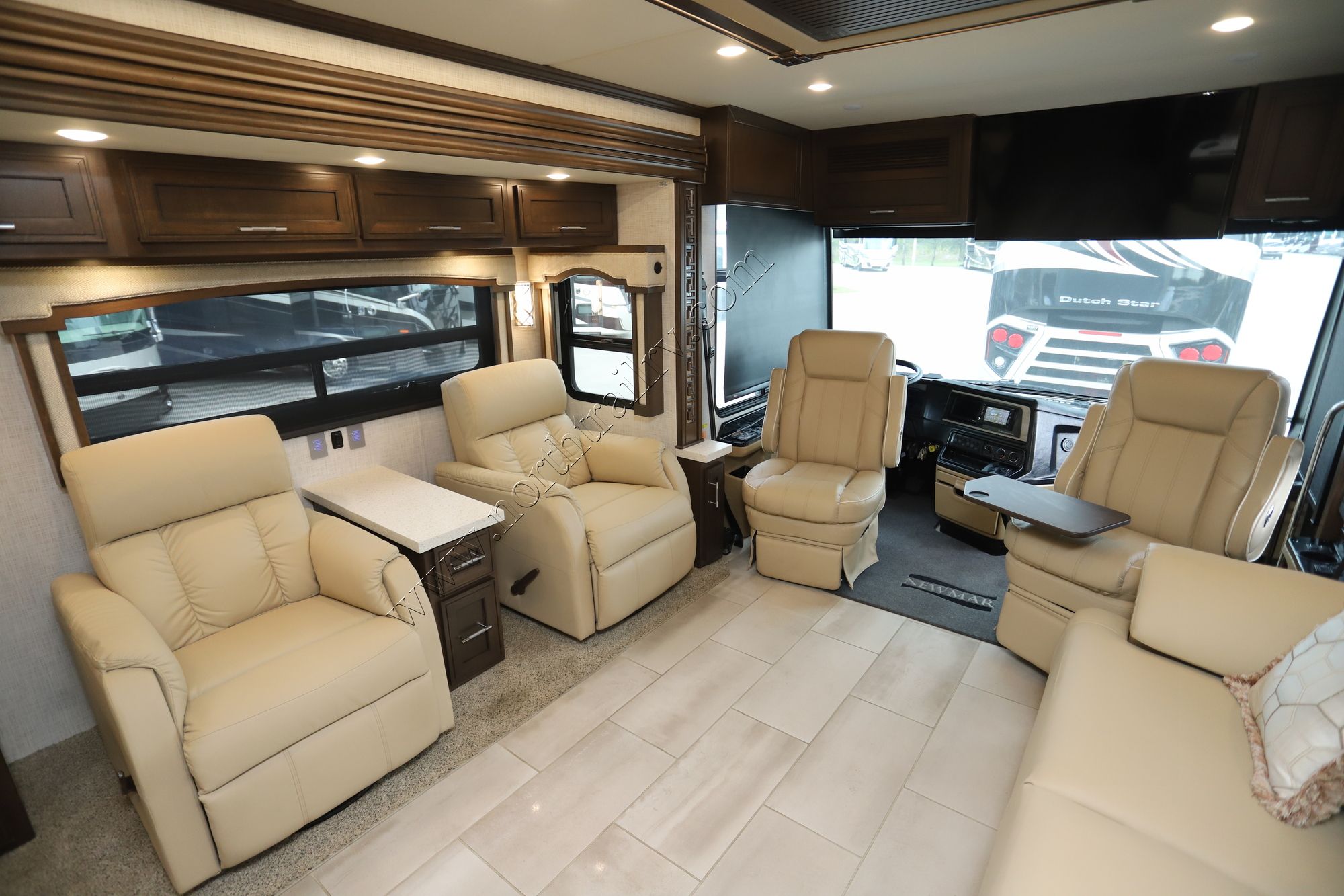 Used 2020 Newmar Ventana 4362 Class A  For Sale