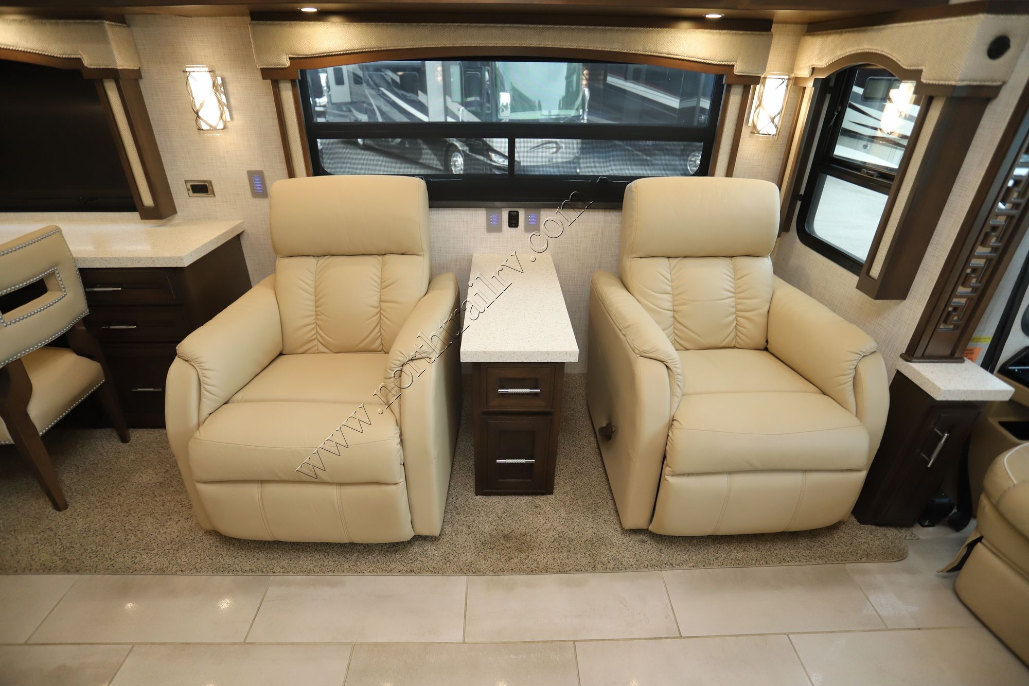 Used 2020 Newmar Ventana 4362 Class A  For Sale