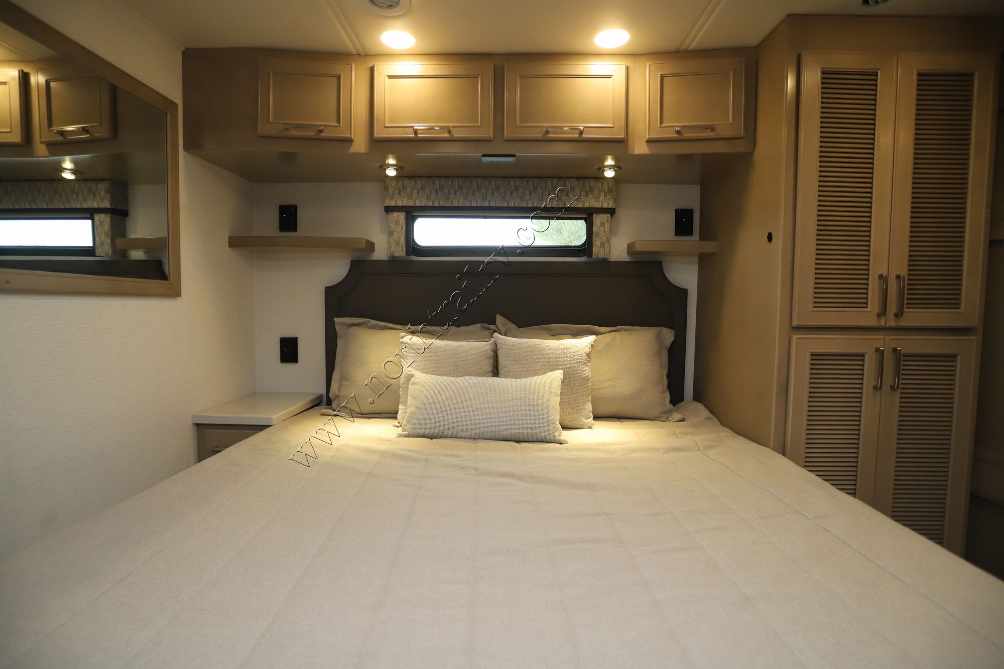 New 2024 Renegade Rv Verona 40VBH Super C  For Sale