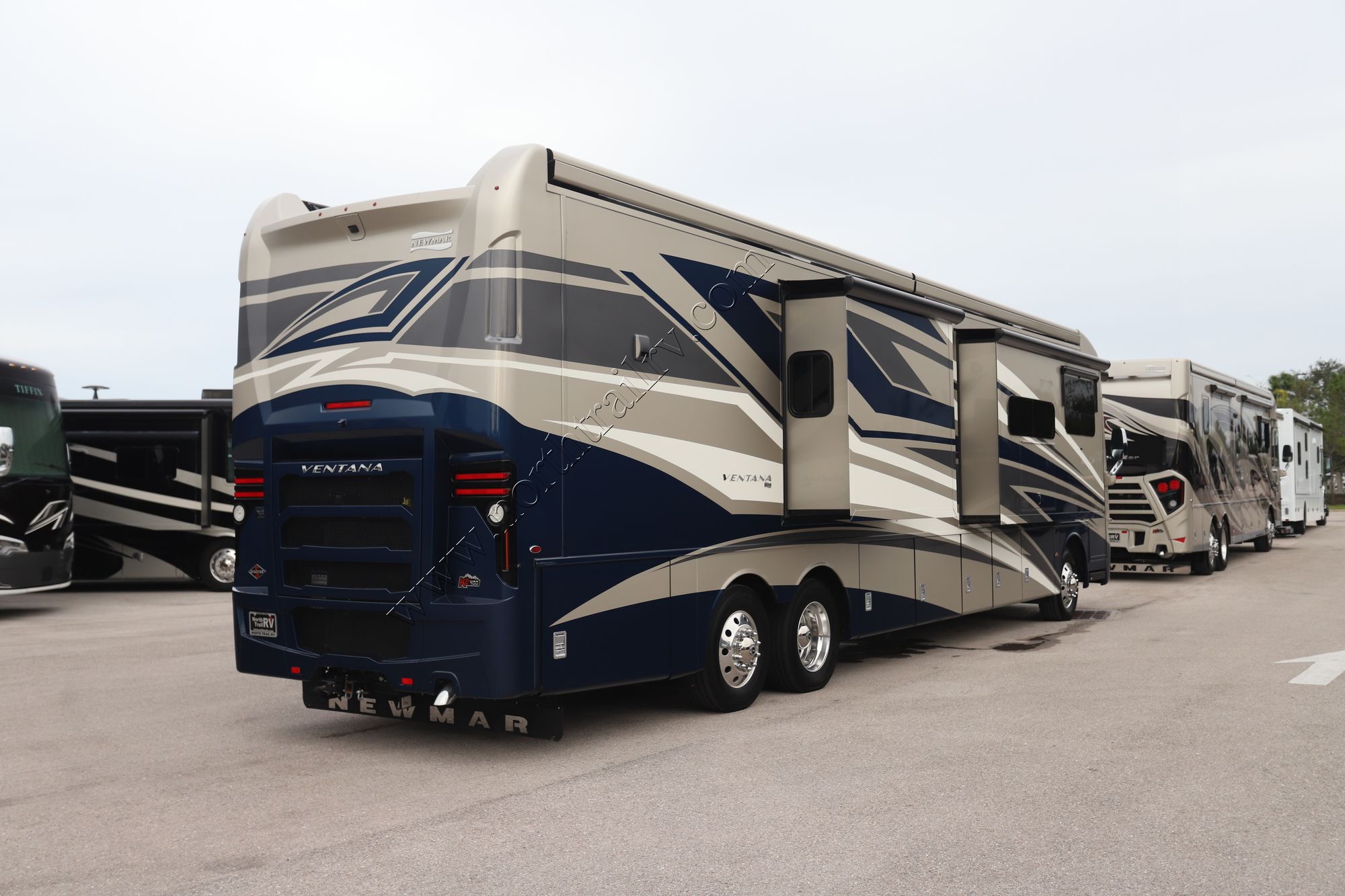 Used 2020 Newmar Ventana 4362 Class A  For Sale