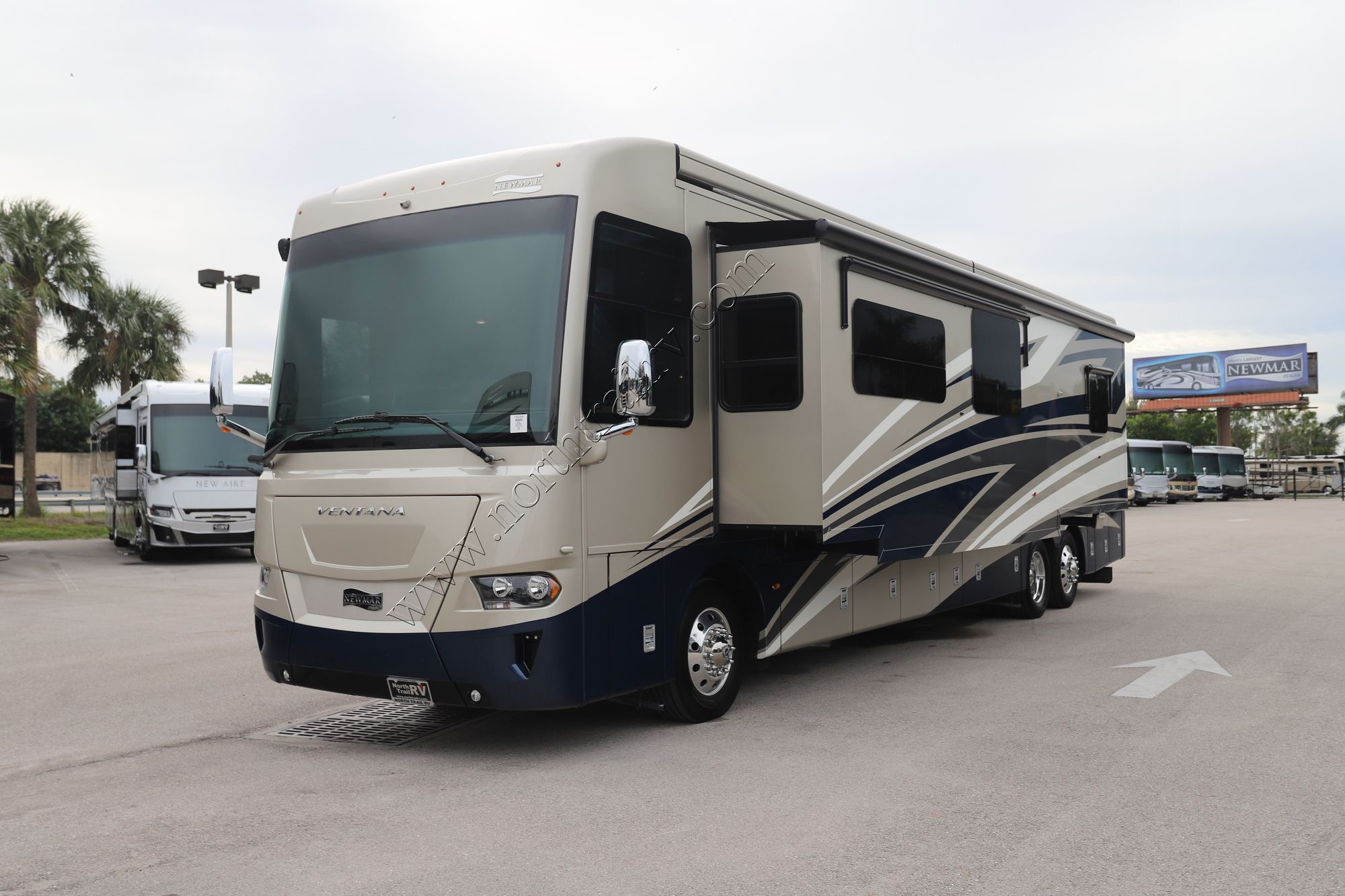 Used 2020 Newmar Ventana 4362 Class A  For Sale