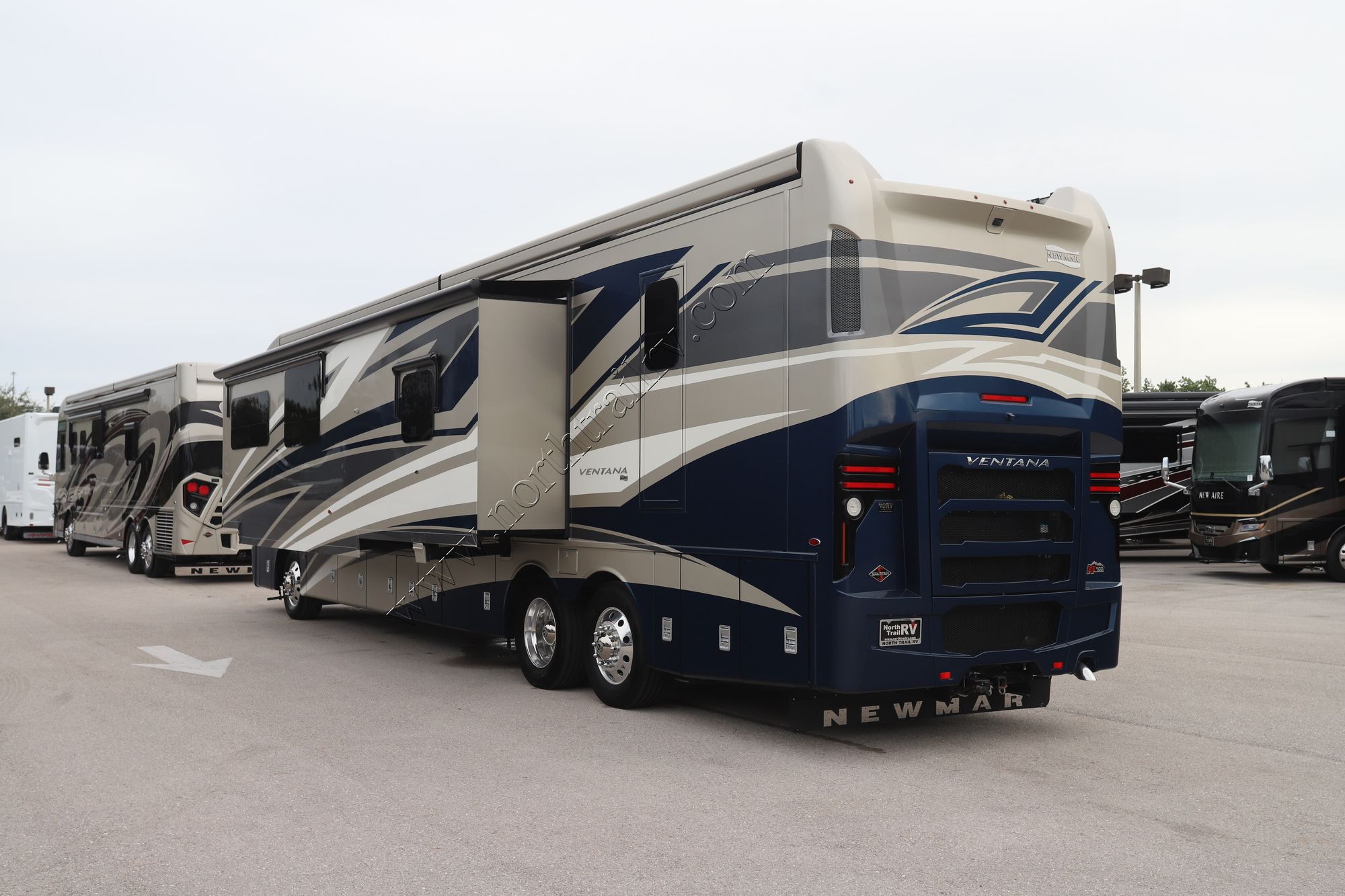 Used 2020 Newmar Ventana 4362 Class A  For Sale