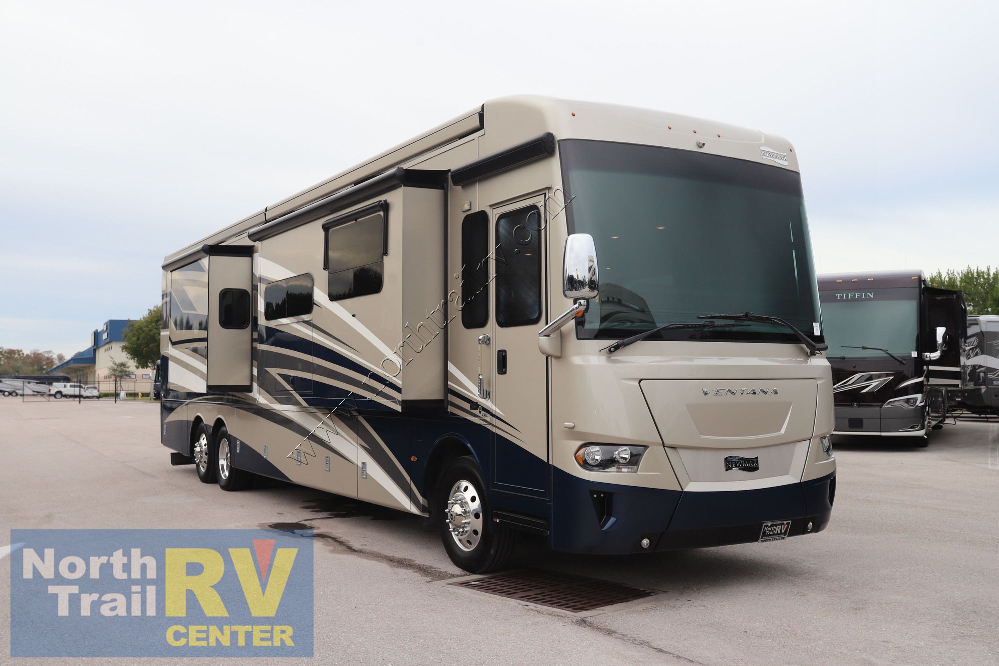 Used 2020 Newmar Ventana 4362 Class A  For Sale