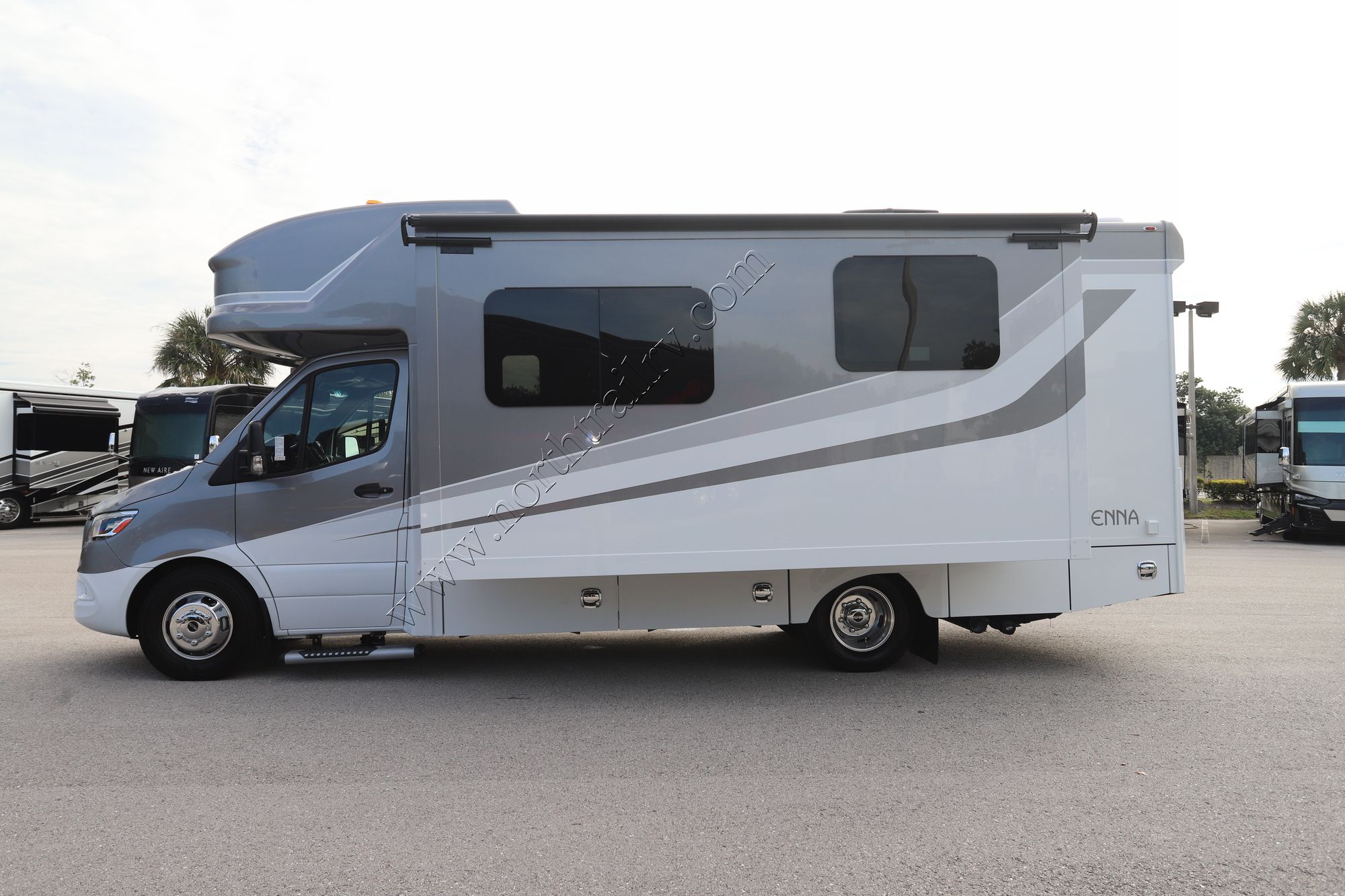 New 2024 Renegade Rv Vienna 25VRMC Class C  For Sale