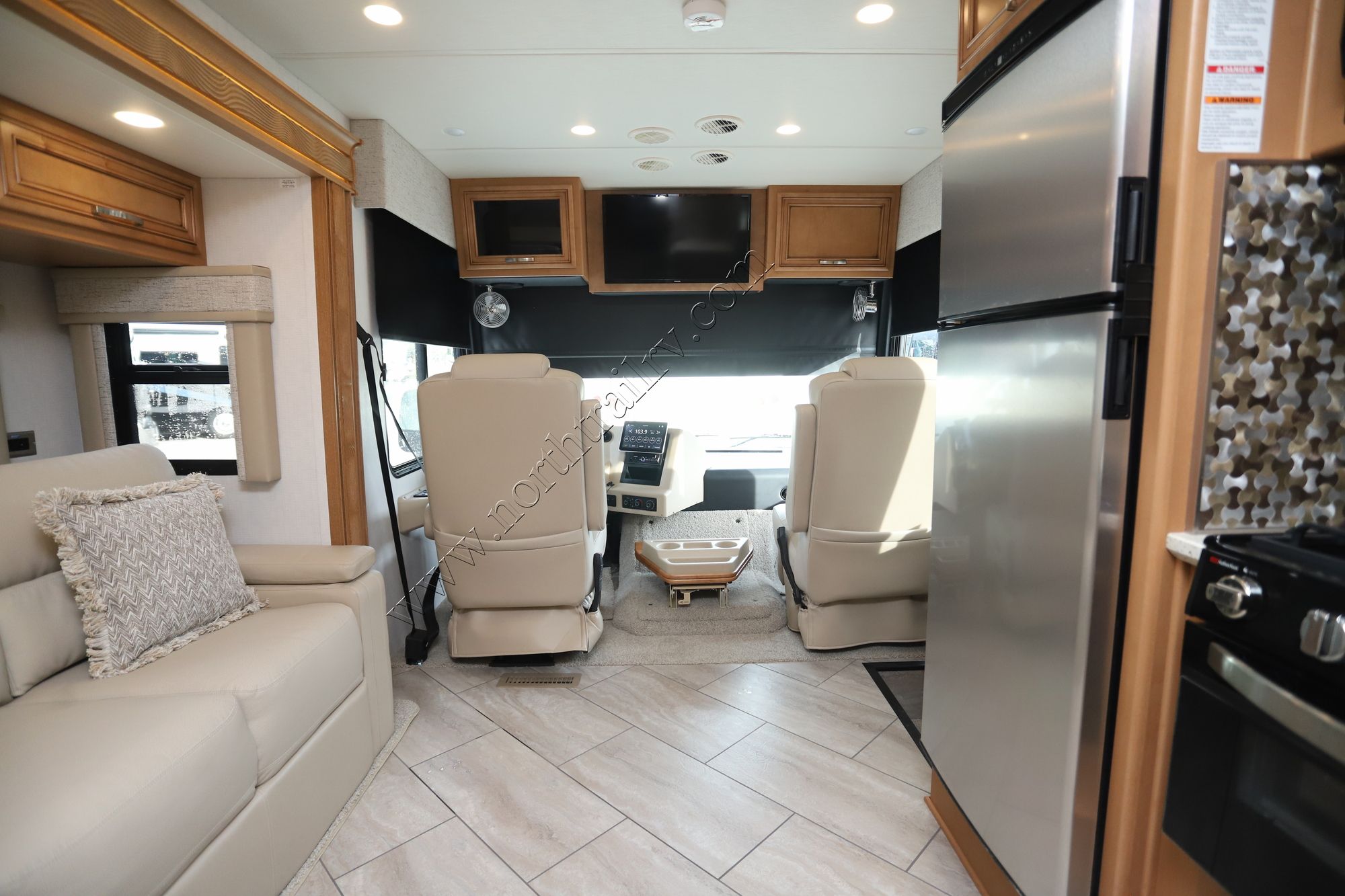 New 2024 Newmar Bay Star Sport 2720 Class A  For Sale