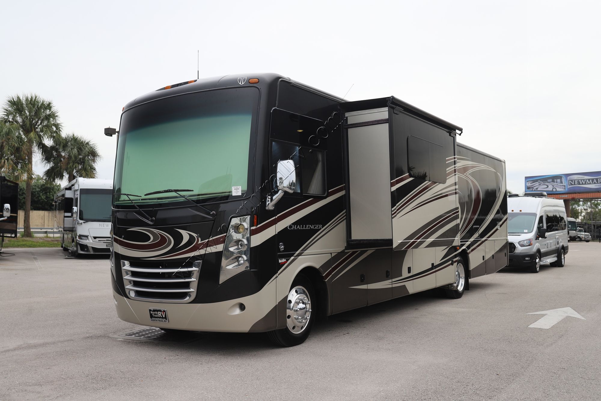 Used 2014 Thor Challenger 37GT Class A  For Sale