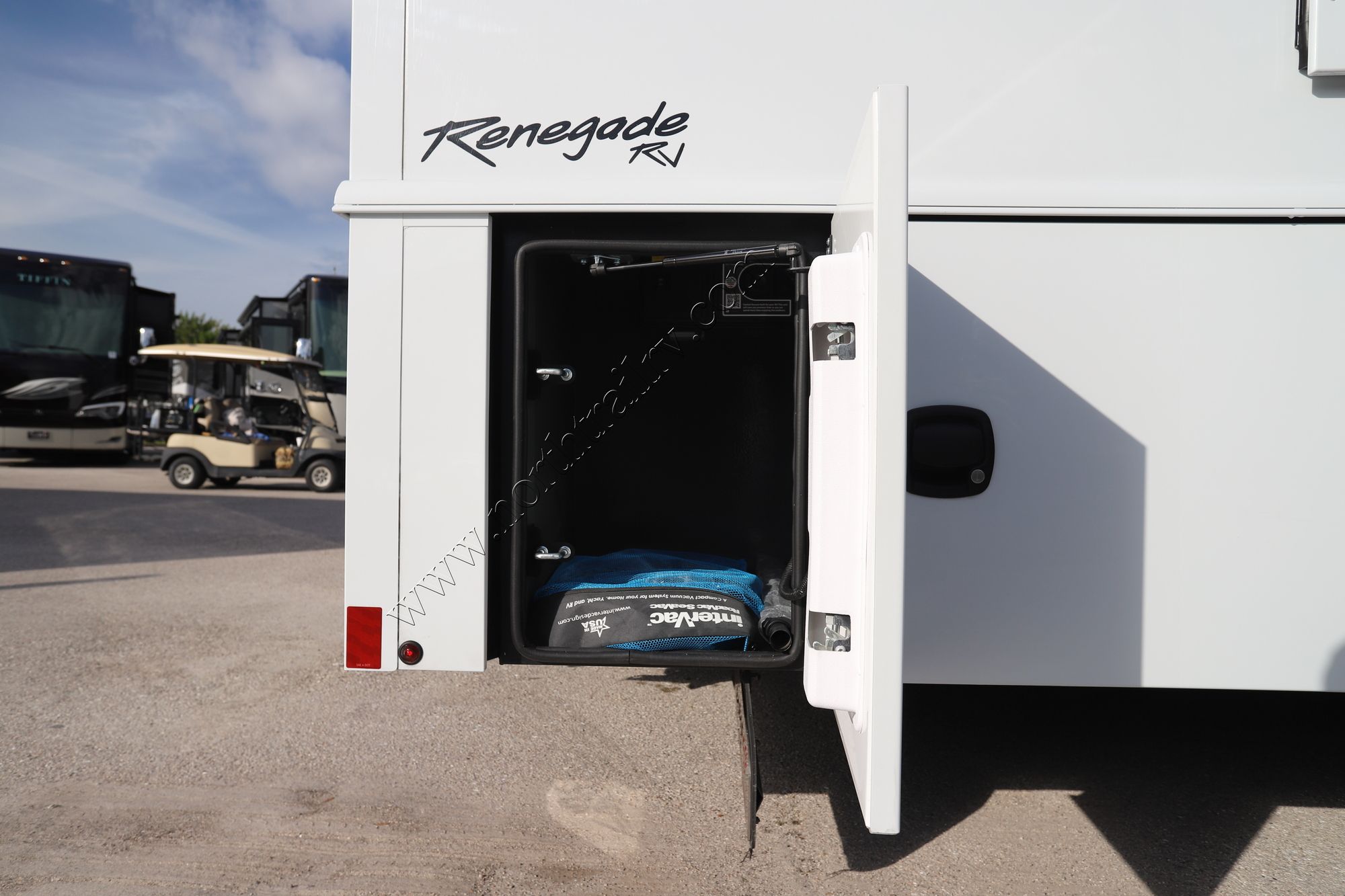 New 2024 Renegade Rv Classic 45CBF Super C  For Sale