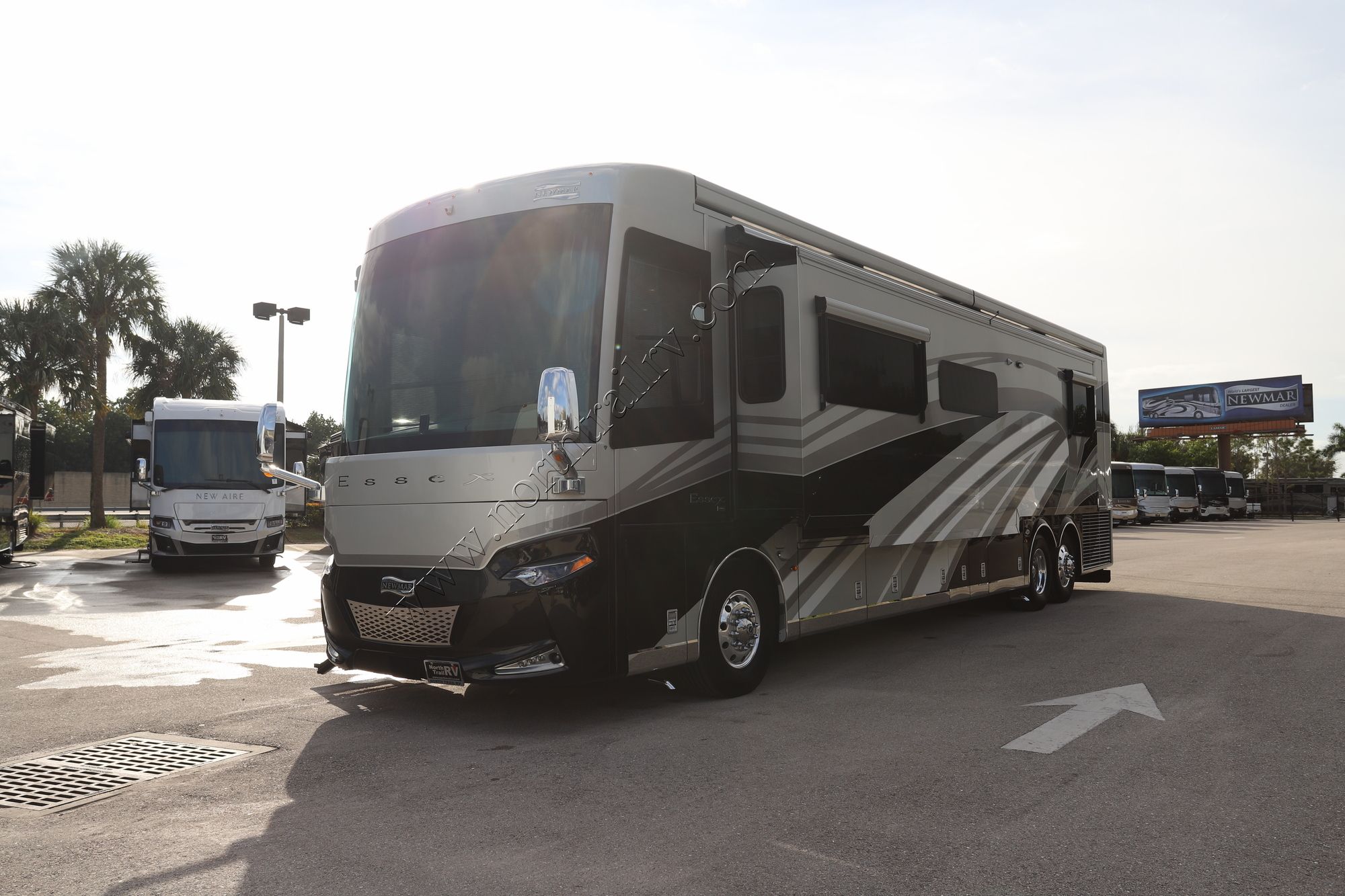 Used 2022 Newmar Essex 4533 Class A  For Sale