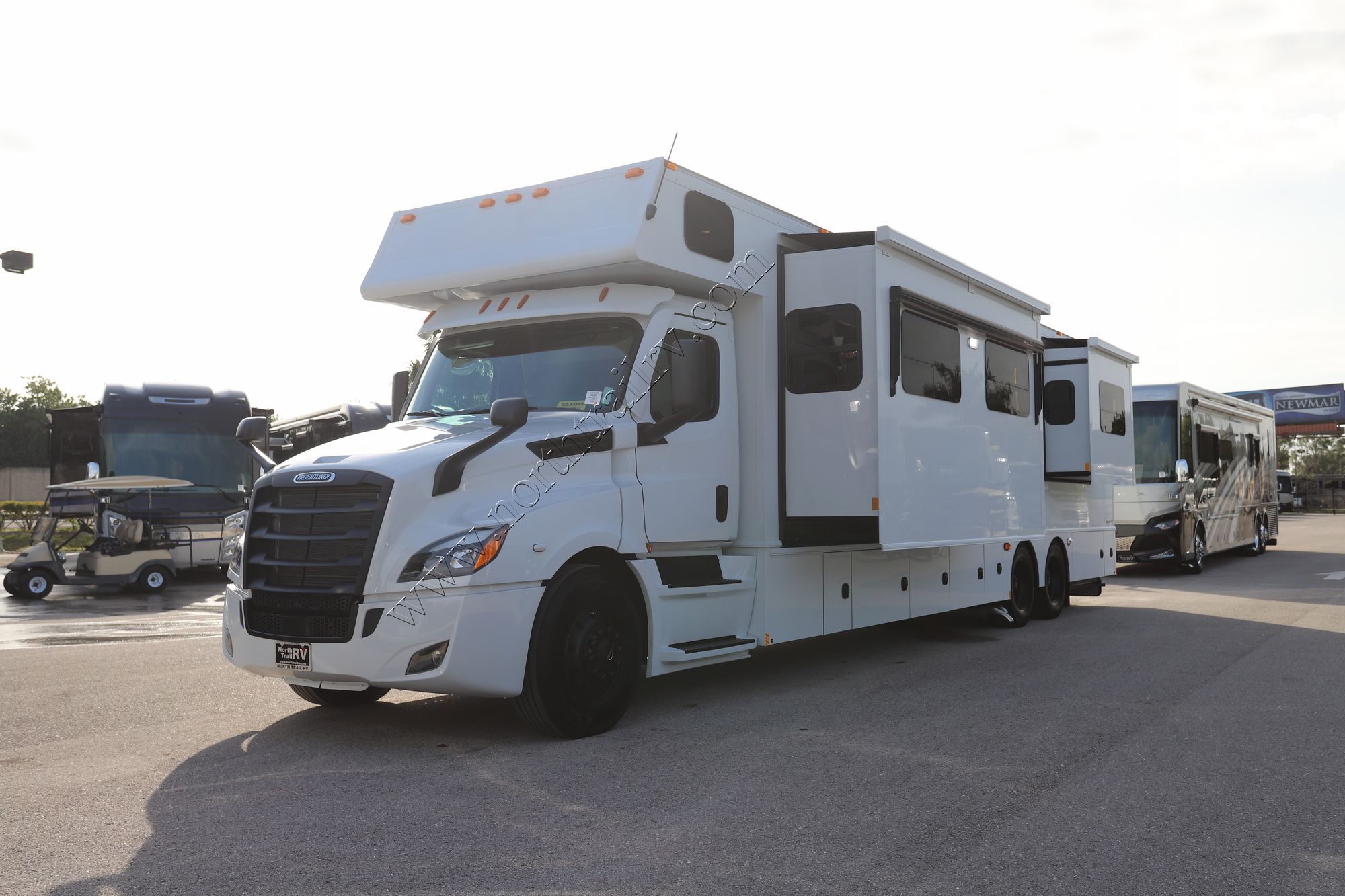 New 2024 Renegade Rv Classic 45CBF Super C  For Sale