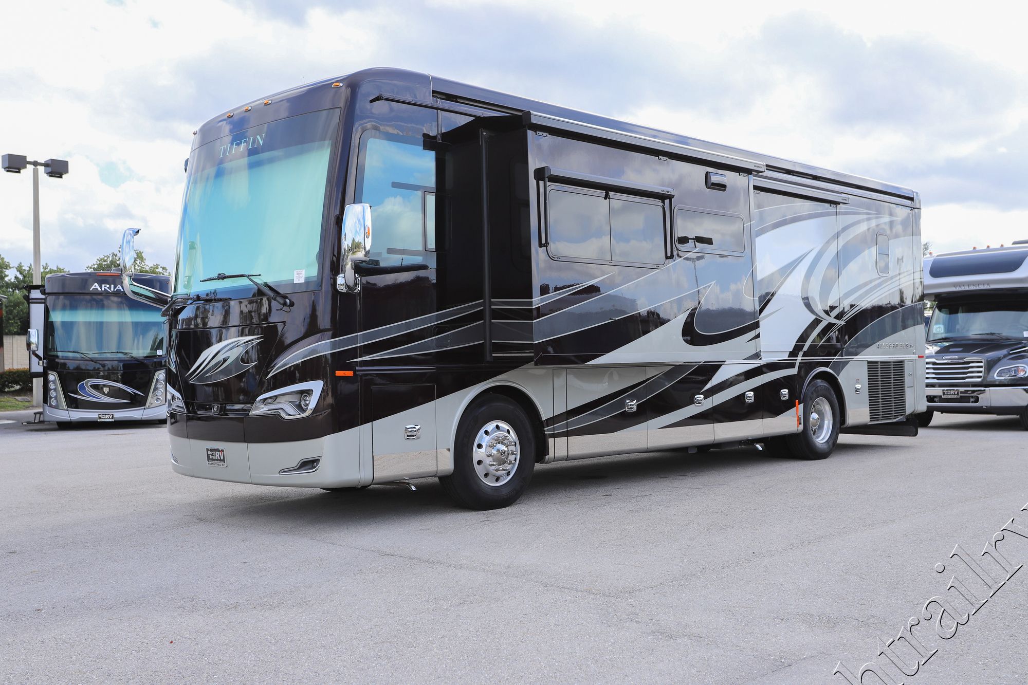 Used 2021 Tiffin Motor Homes Allegro Bus 35CP Class A  For Sale