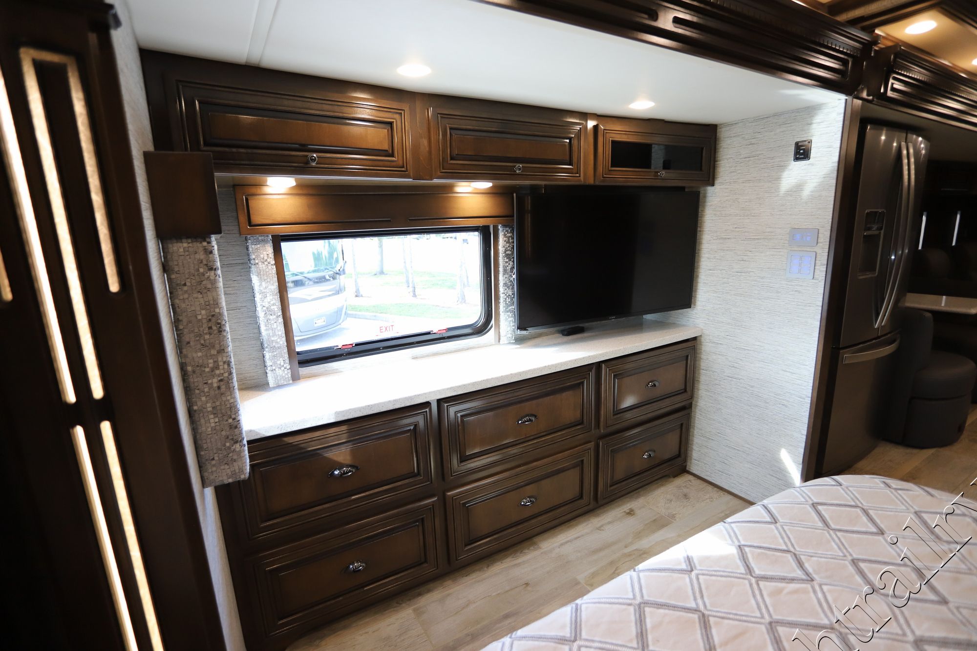 Used 2019 Newmar Dutch Star 4362 Class A  For Sale