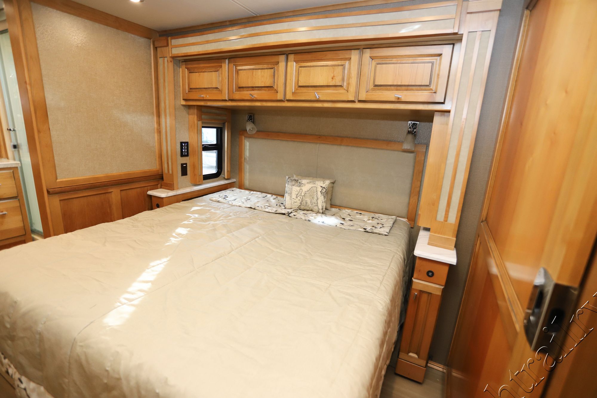 Used 2019 Tiffin Motor Homes Allegro Red 37BA Class A  For Sale