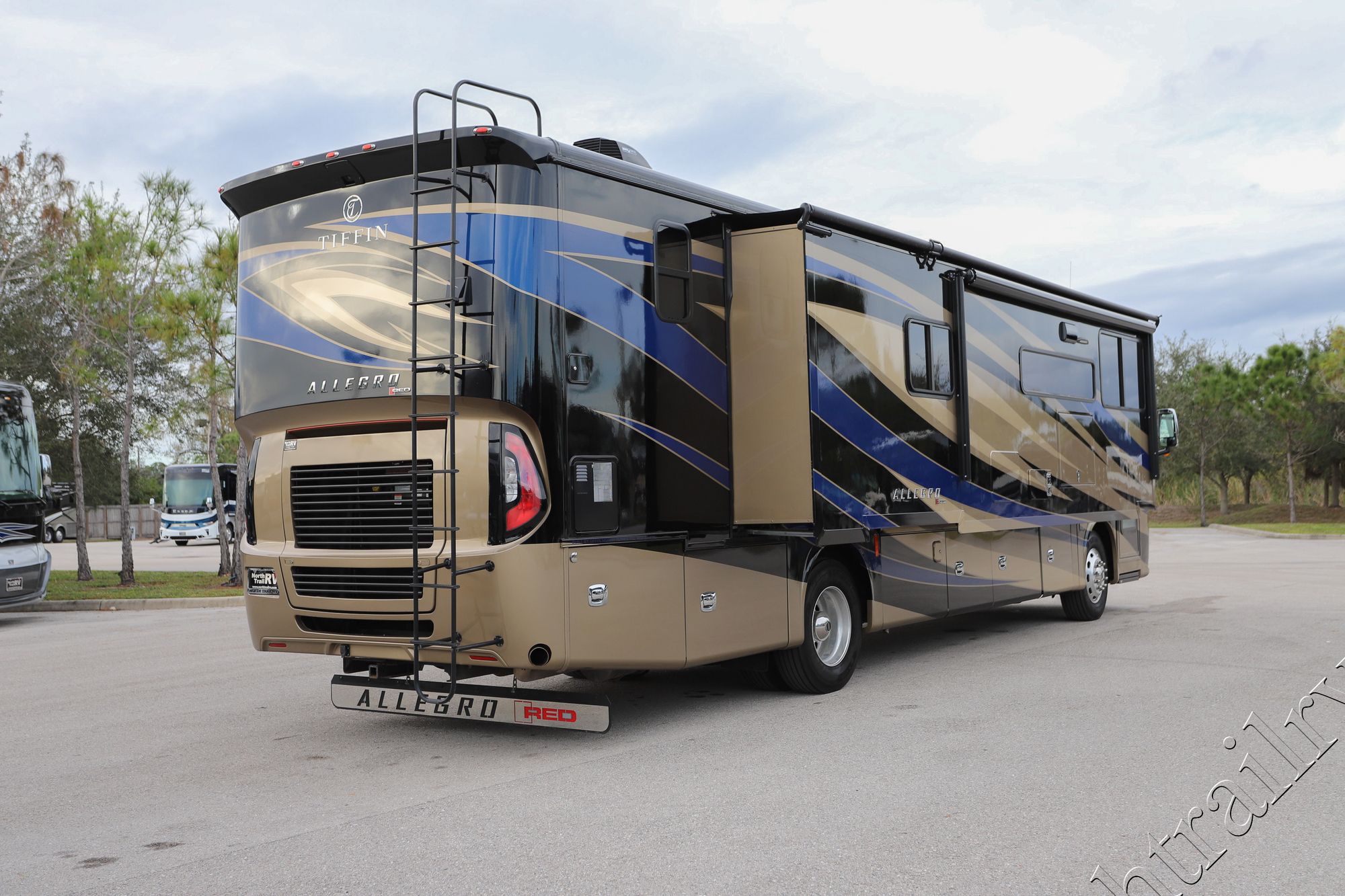 Used 2019 Tiffin Motor Homes Allegro Red 37BA Class A  For Sale