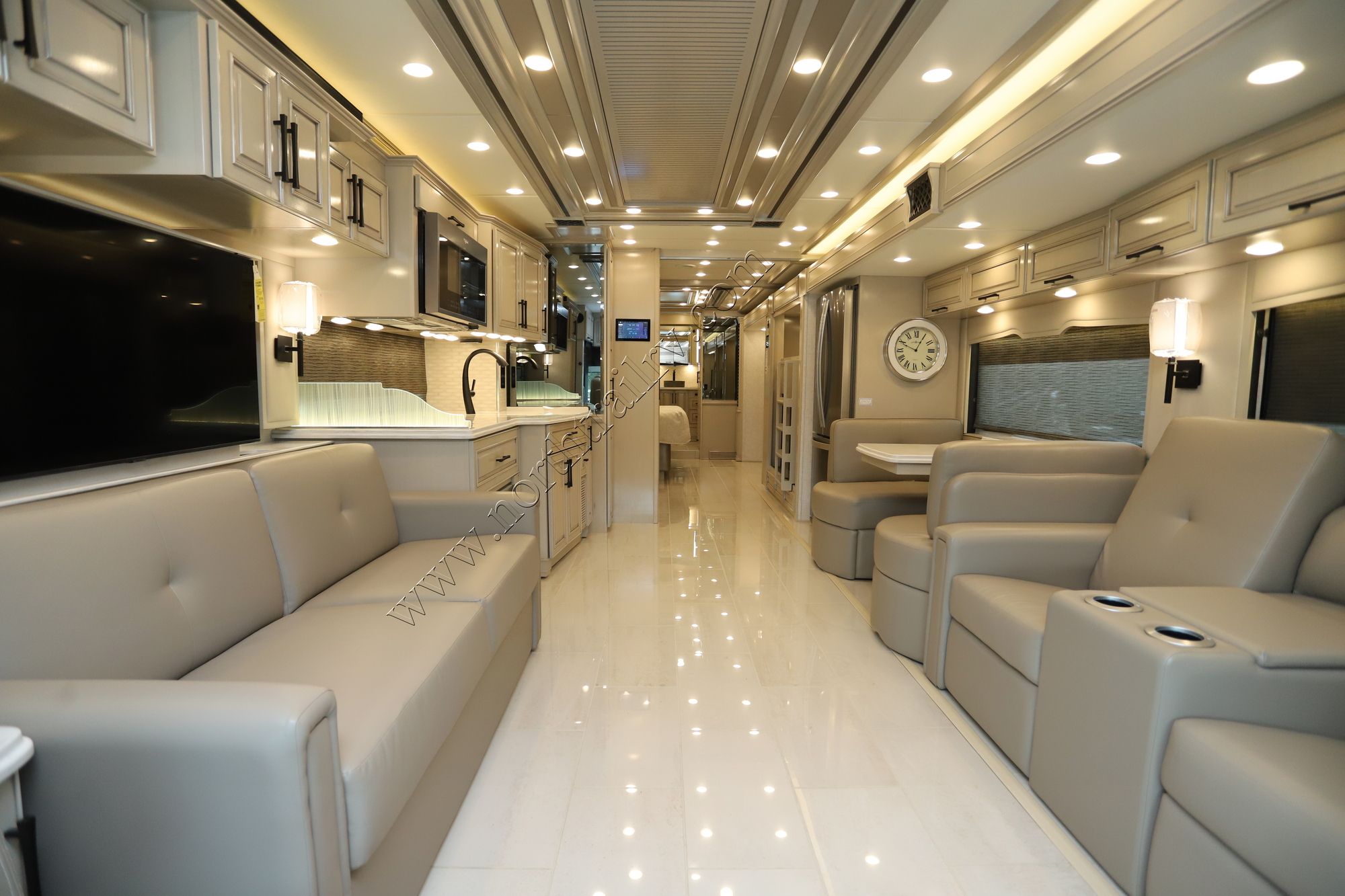 New 2024 Newmar London Aire 4535 Class A  For Sale