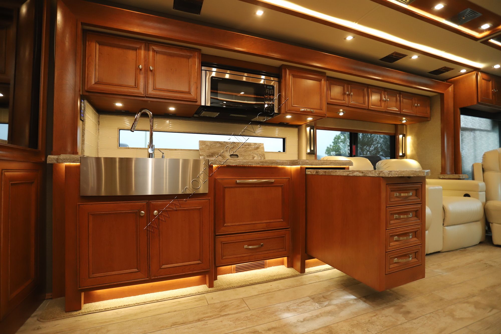 Used 2019 Tiffin Motor Homes Allegro Bus 40IP Class A  For Sale