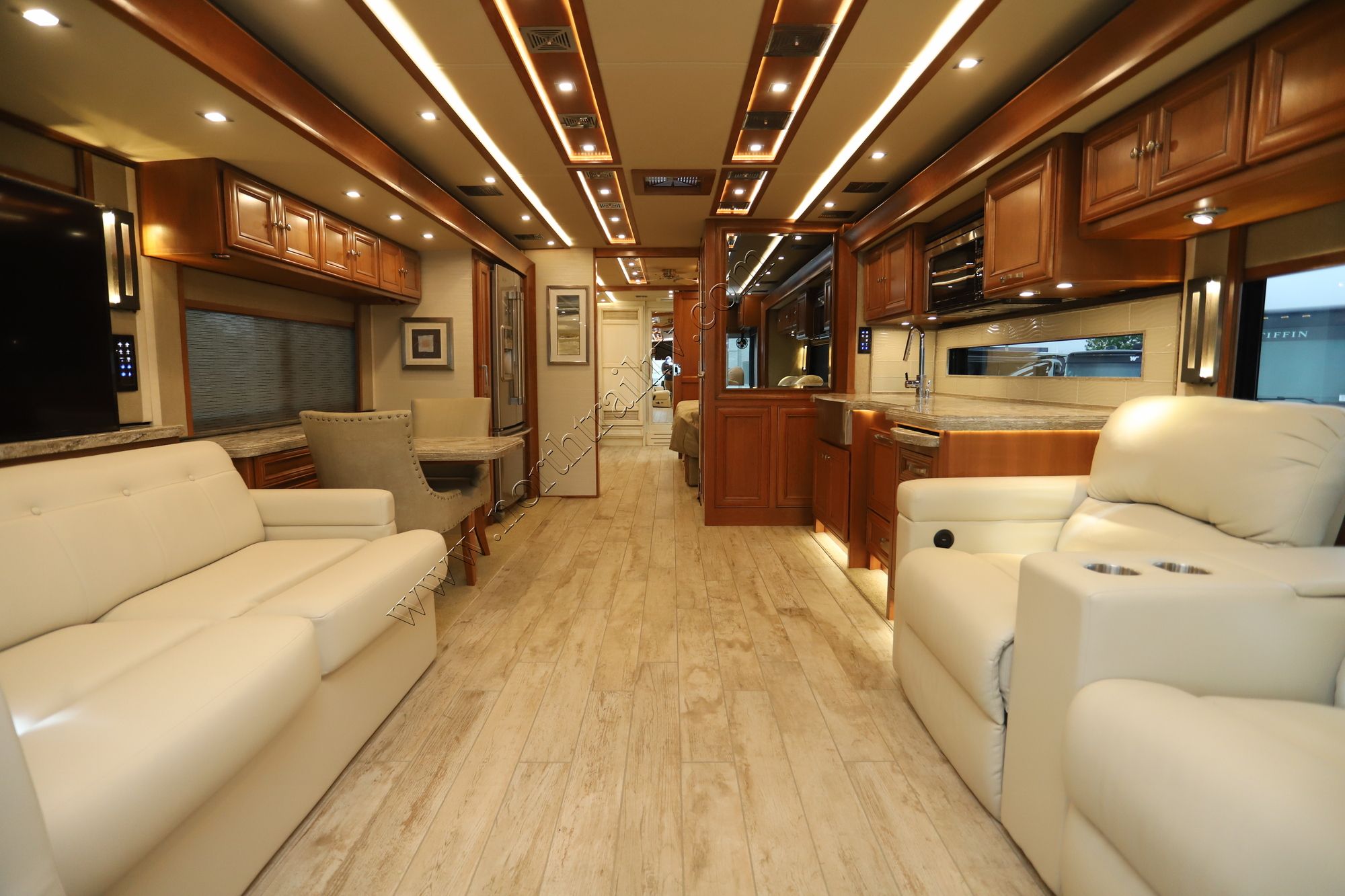 Used 2019 Tiffin Motor Homes Allegro Bus 40IP Class A  For Sale