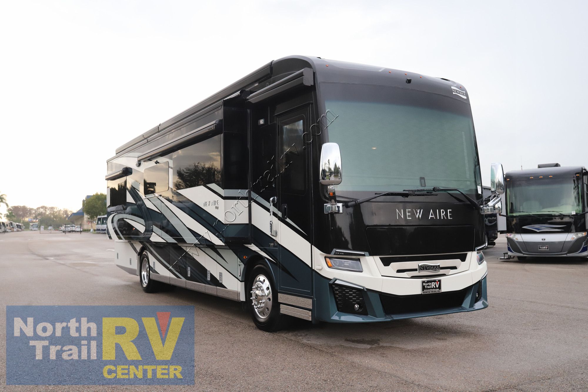 Used 2022 Newmar New Aire 3545 Class A  For Sale