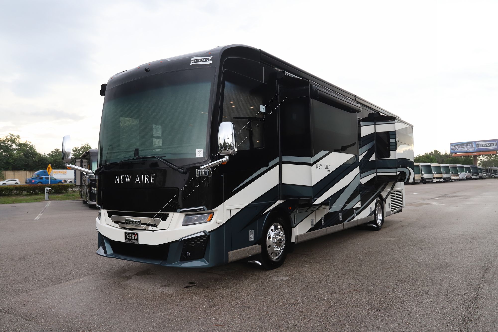 Used 2022 Newmar New Aire 3545 Class A  For Sale