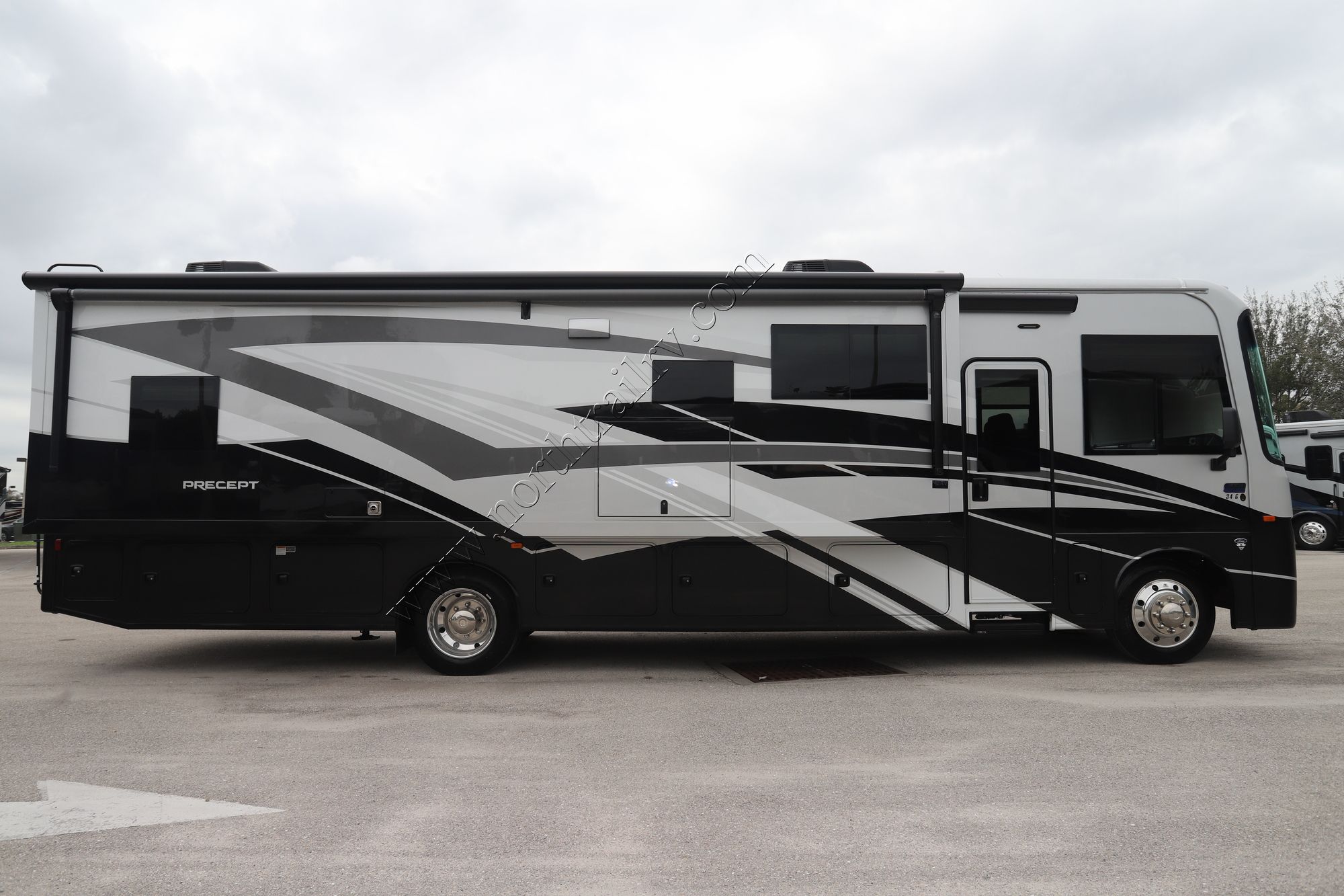 New 2024 Jayco Precept 34G Class A  For Sale