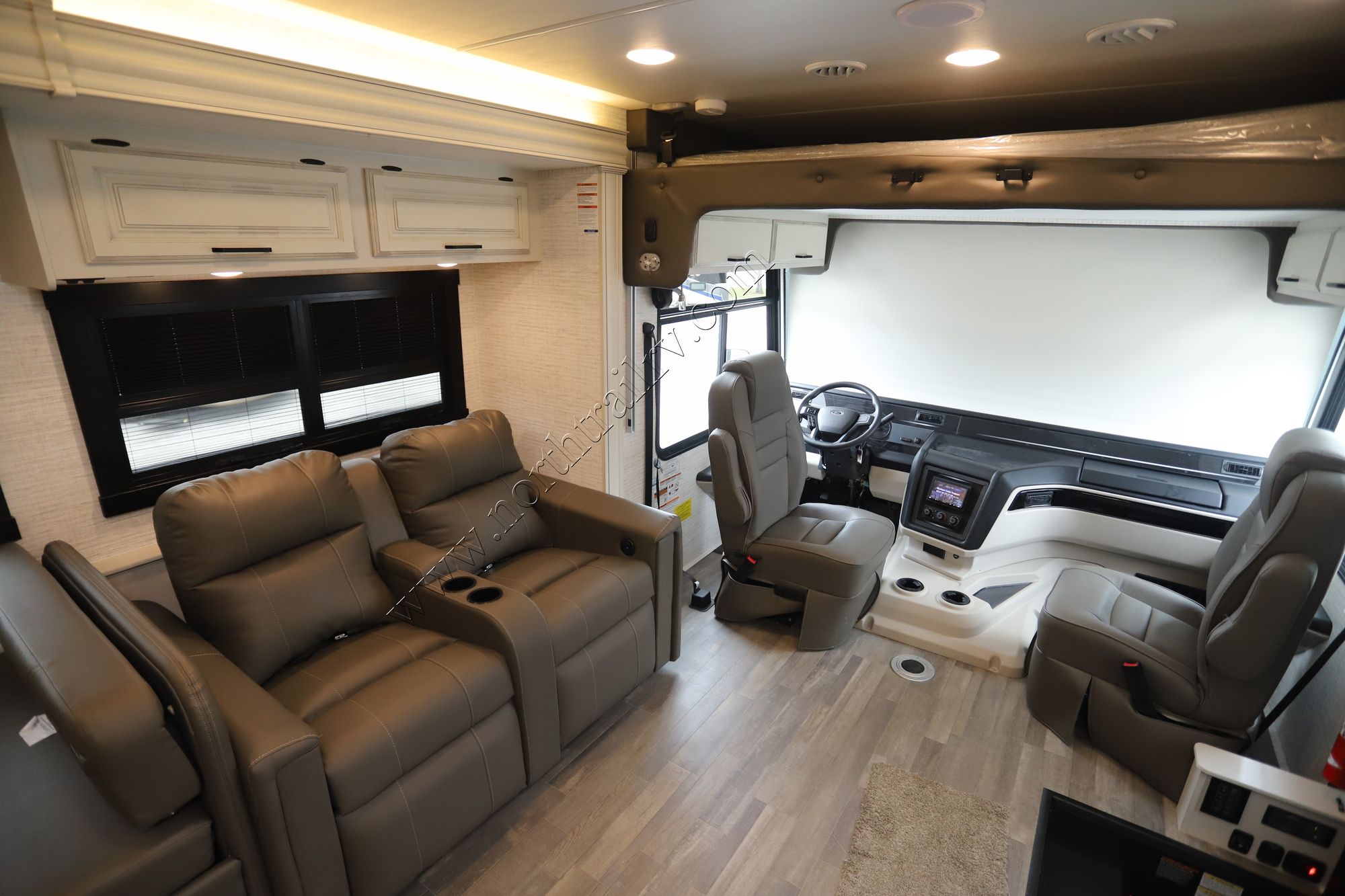 New 2024 Jayco Precept 34G Class A  For Sale